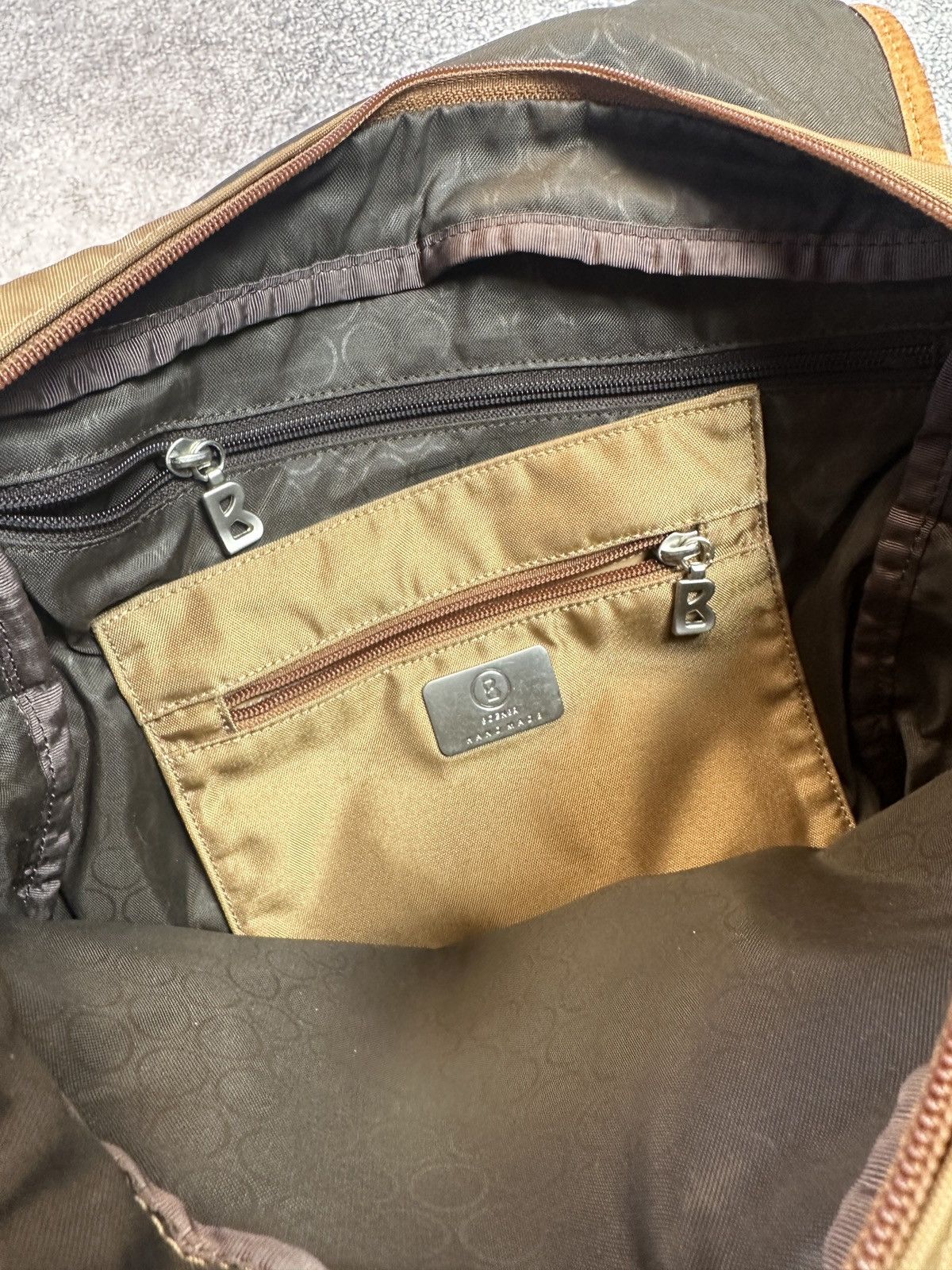 Bogner × Vintage Y2K Vintage Bogner Cross Body Bag Streetwear Rare Style USA Size ONE SIZE - 5 Thumbnail