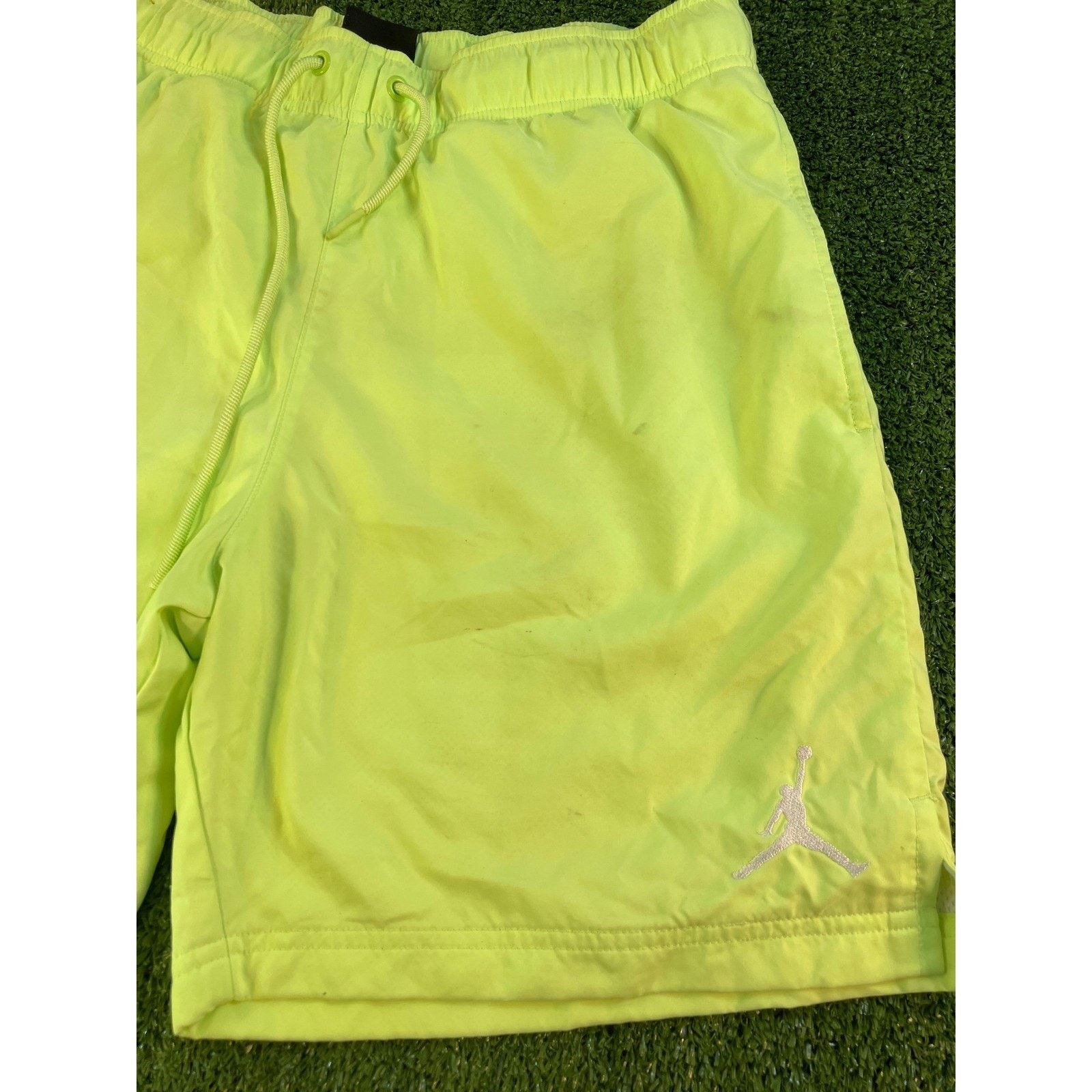 Jordan Brand Jordan Mens Neon Green Volt Athletic Basketball Shorts MD Size US 32 / EU 48 - 2 Thumbnail