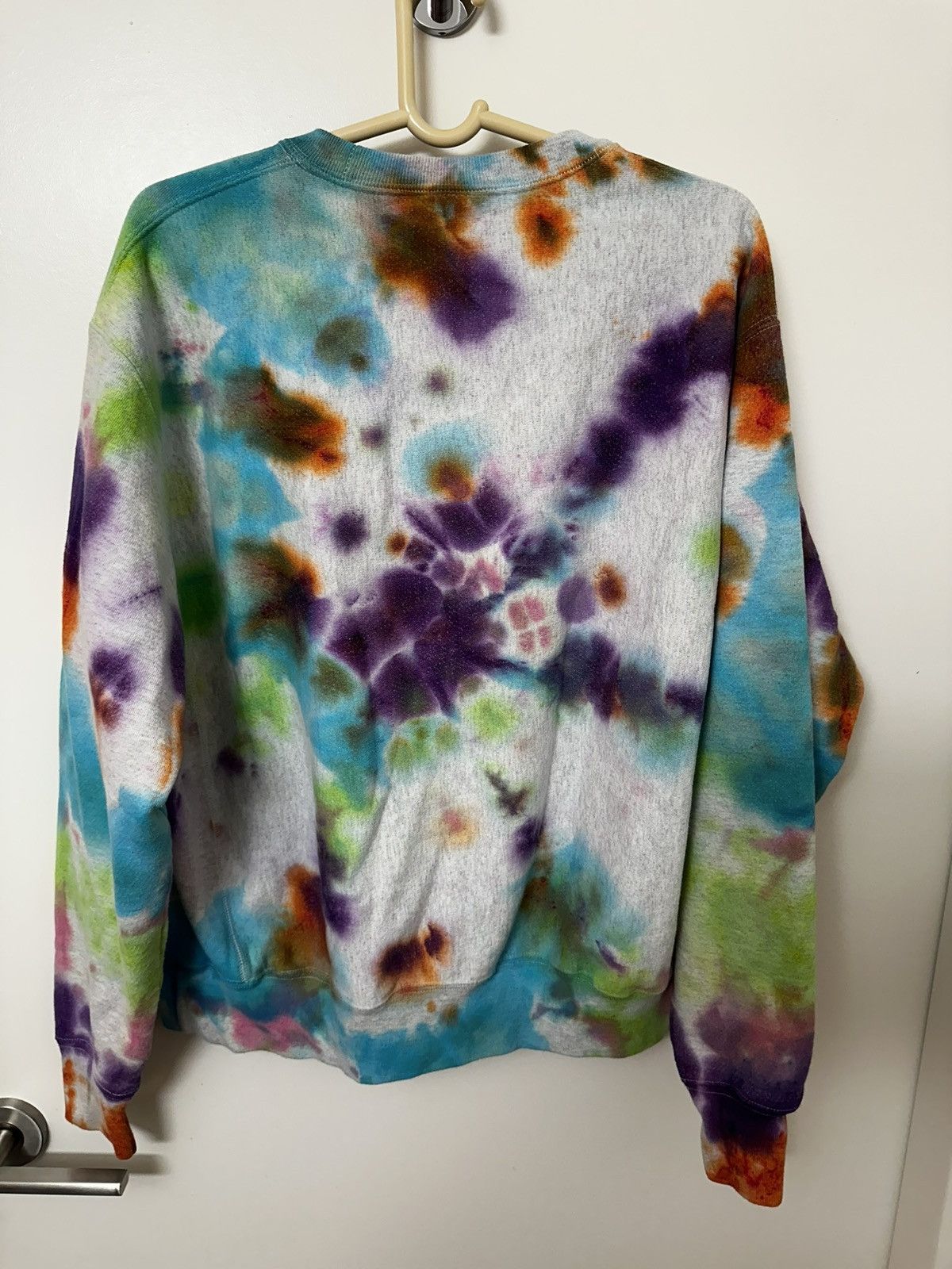Champion Vintage Custom Blue Point Brewery Champion Tie Dye Crewneck Size US L / EU 52-54 / 3 - 2 Thumbnail