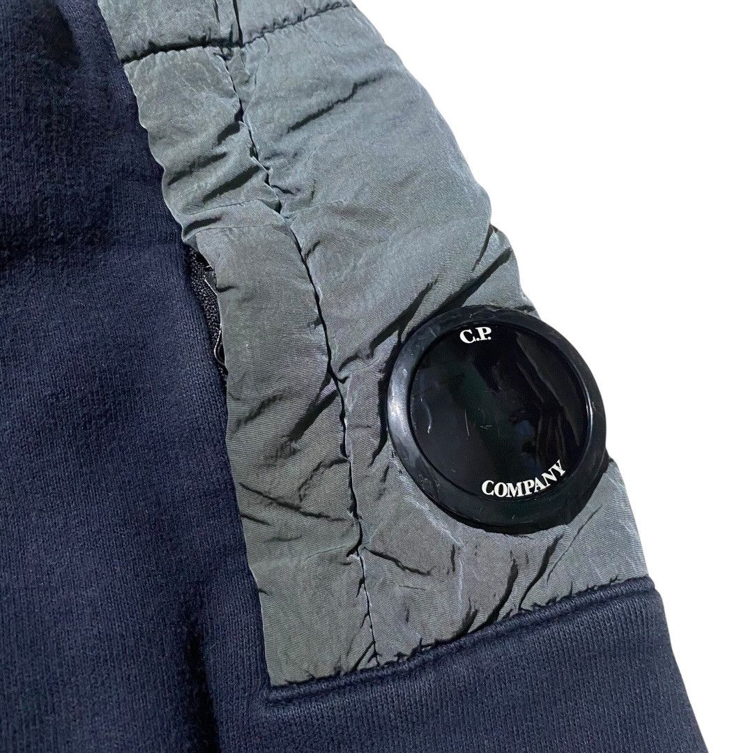 C.P. Company CP Company undersixteen lens navy crewneck Size S / US 4 / IT 40 - 4 Thumbnail