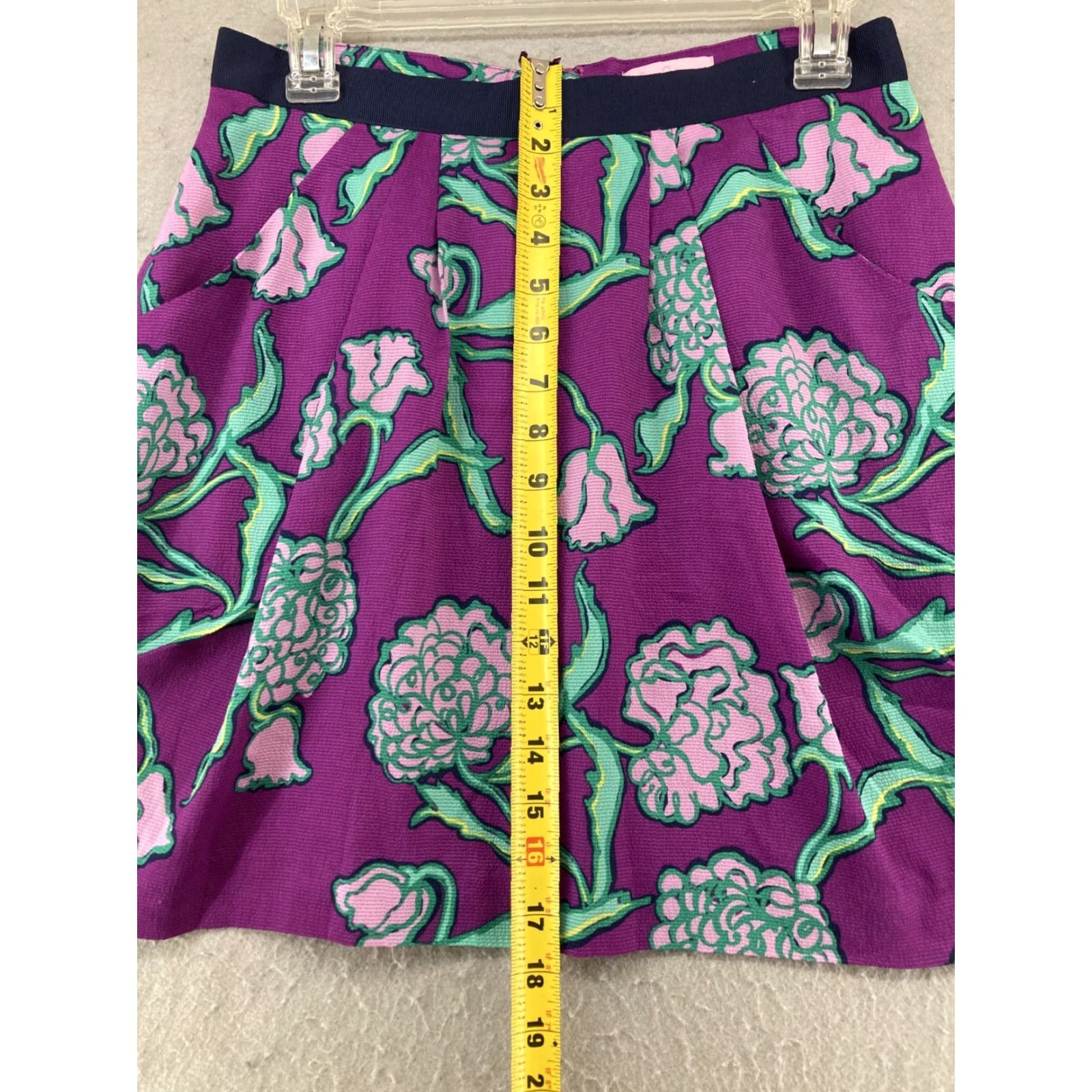Lilly Pulitzer Lilly Pulitzer Women's Skirt 8 Short Flare Floral Cotton Beach Tropical Spring Summer Purple Elastic Waist Size 30" / US 8 / IT 44 - 4 Thumbnail
