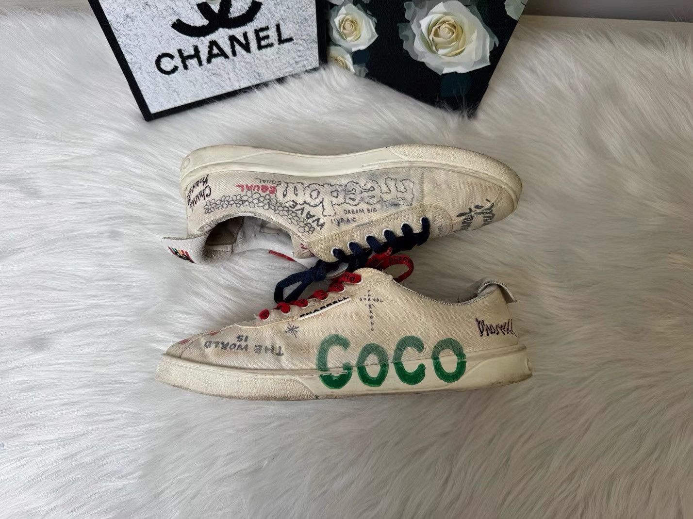 Chanel Chanel Pharrell Williams Graffiti Sneakers K36 Size US 10 / EU 43 - 7 Thumbnail