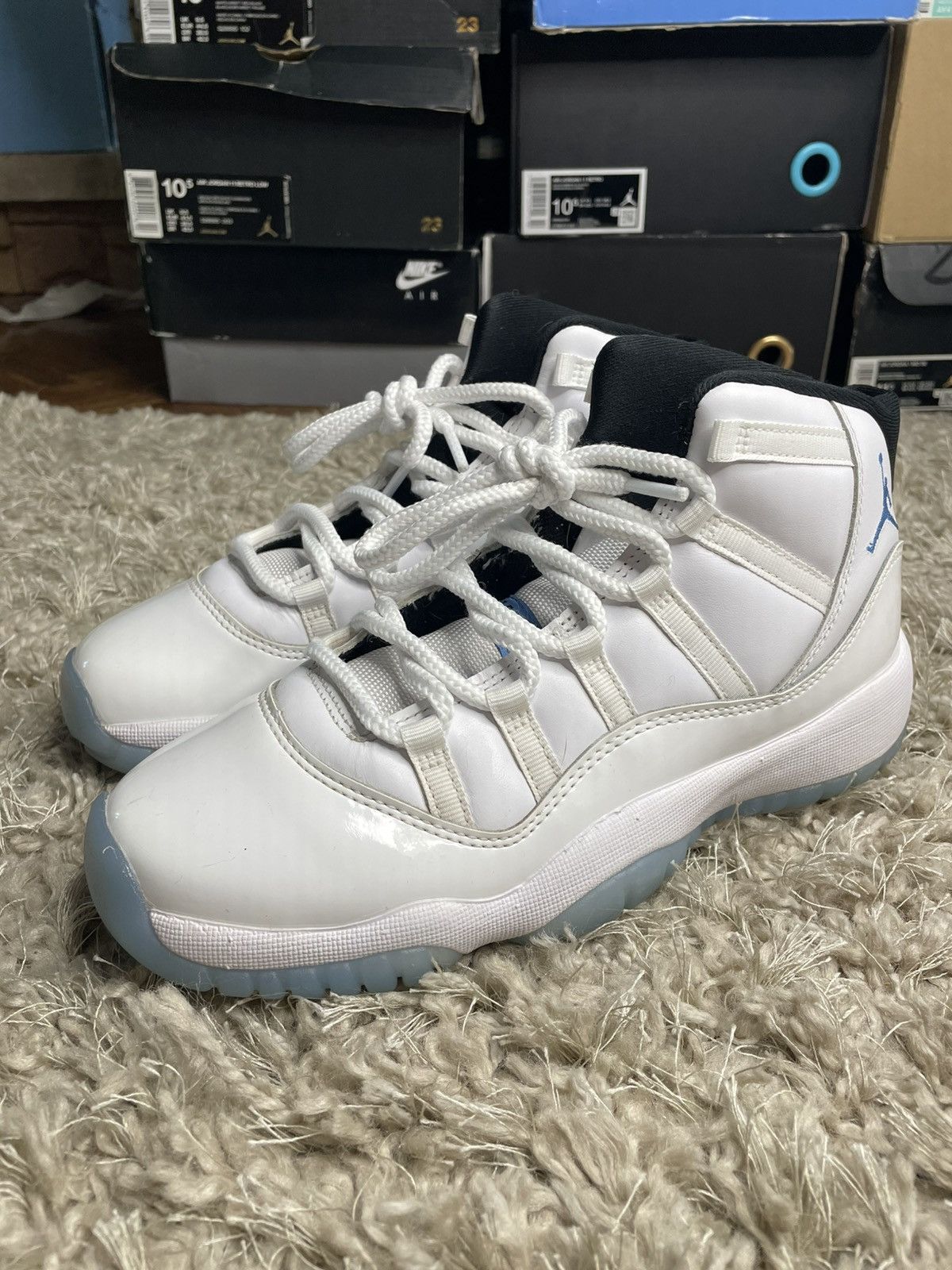 Jordan Brand Jordan 11 Legend Blue Size US 6 / EU 39 - 1 Thumbnail