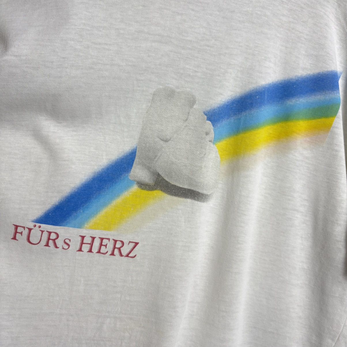 Vintage Vintage 90s Furs Herz Rainbow Single Stitch Graphic T-Shirt Size US XL / EU 56 / 4 - 2 Thumbnail