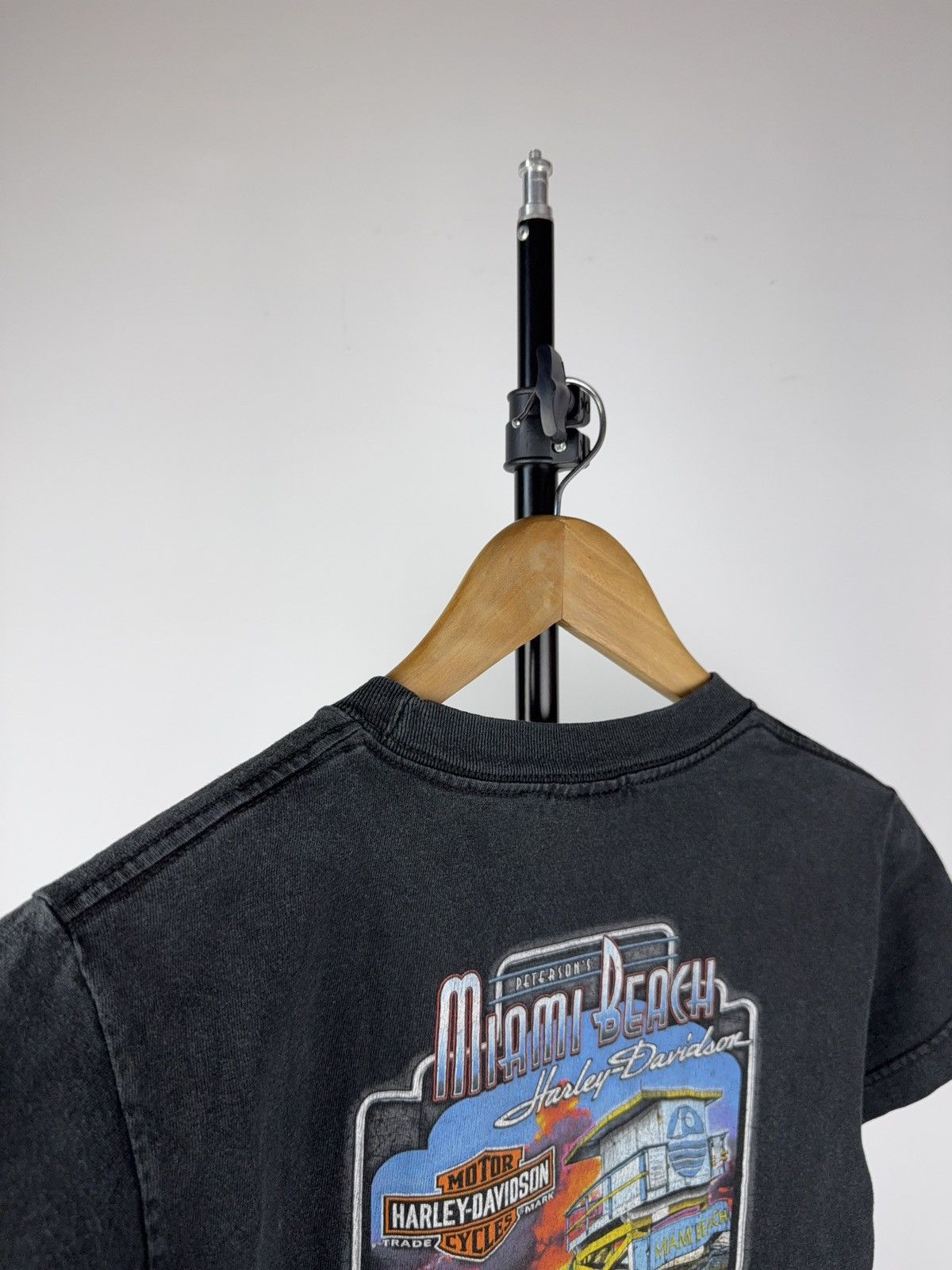 Harley Davidson Vintage 00s Harley-Davidson biker Miami Beach Graphic Tee Size XS / US 0-2 / IT 36-38 - 9 Thumbnail