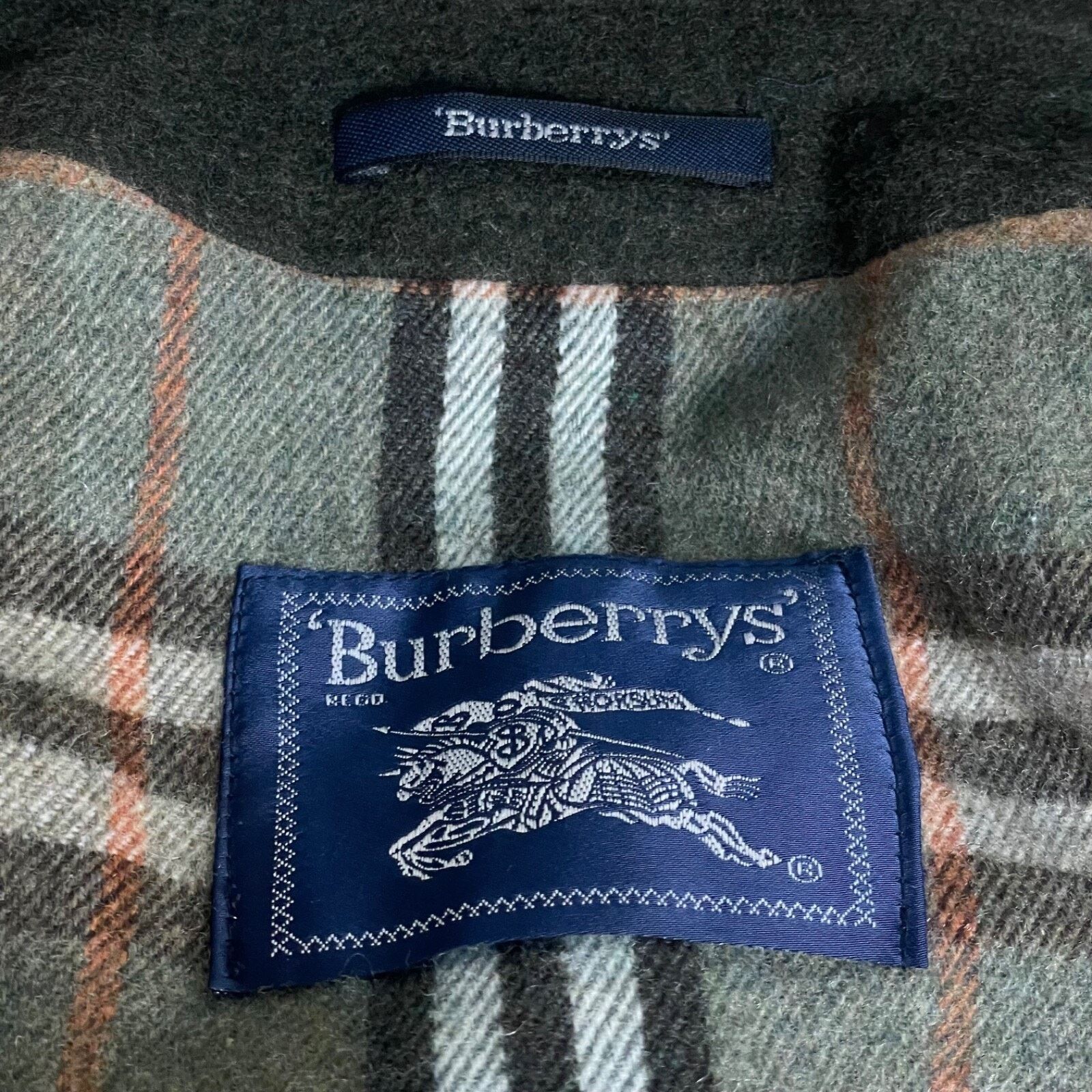 Burberry VINTAGE Burberry coat nova check virgin wool green olive Size US M / EU 48-50 / 2 - 14 Thumbnail