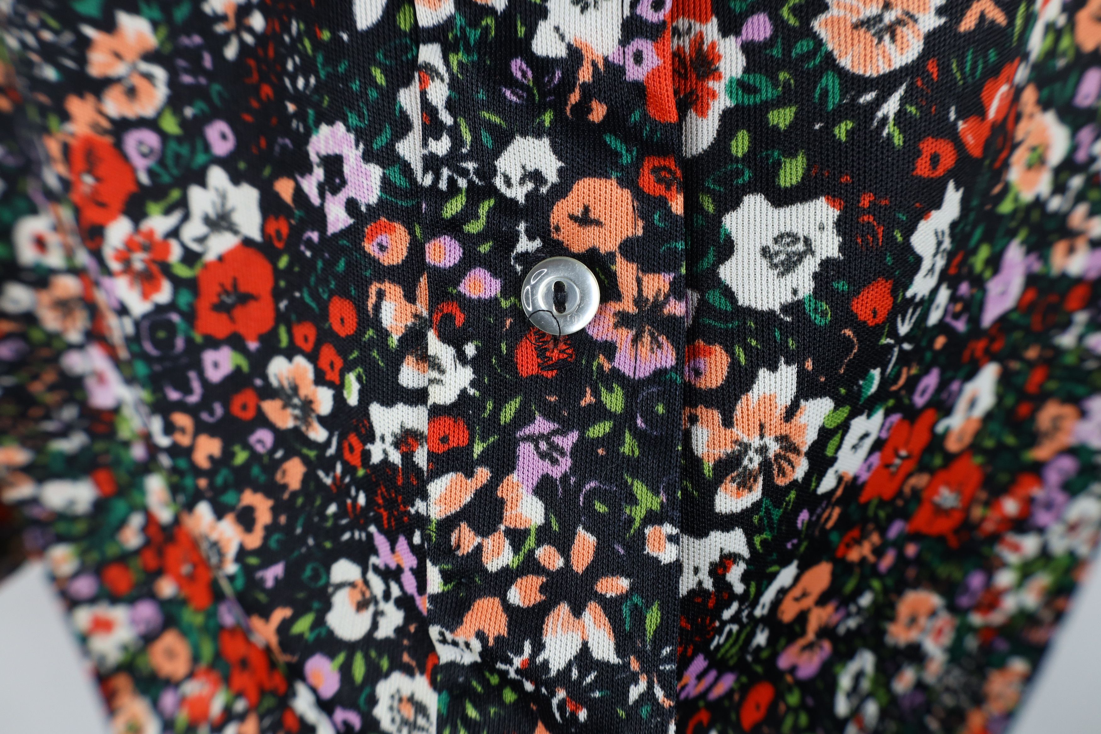 Vintage Vintage 60s 70s Streetwear Floral Knit Collared Button Shirt Size M / US 6-8 / IT 42-44 - 5 Thumbnail
