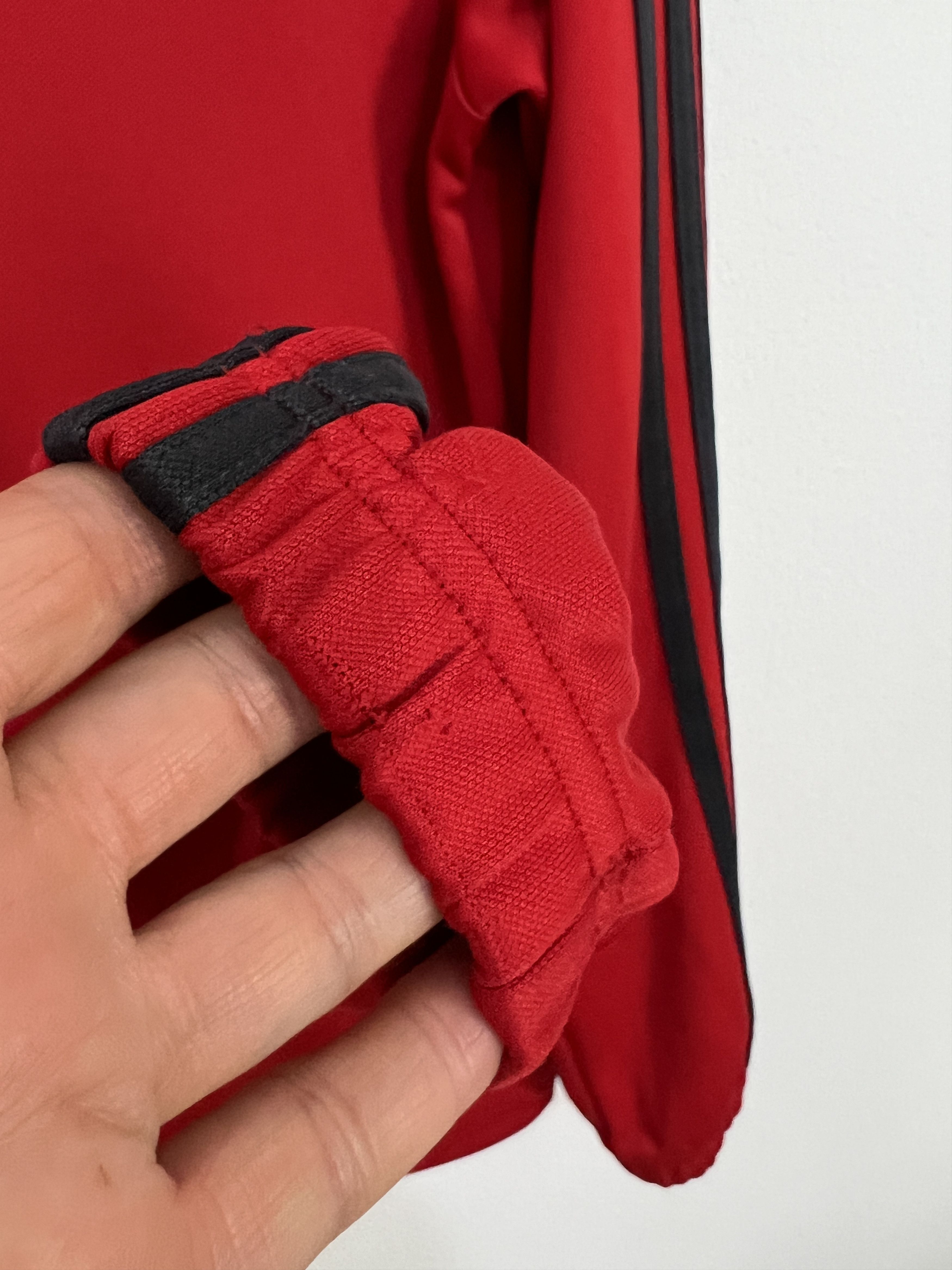 Adidas Vintage Adidas Liverpool Football Jacket Soccer Train Size US M / EU 48-50 / 2 - 5 Thumbnail