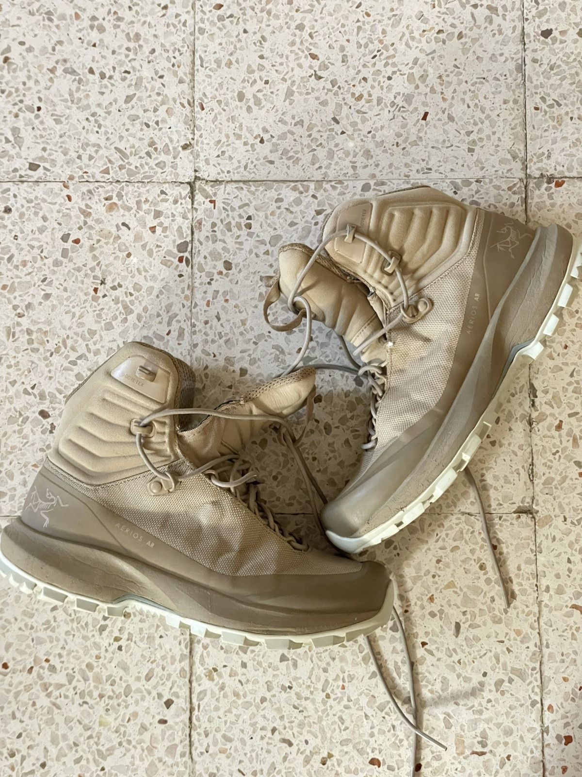 Arc'teryx Arc'teryx Aerios AR Mid GTX Boot Size US 7 / IT 37 - 9 Thumbnail