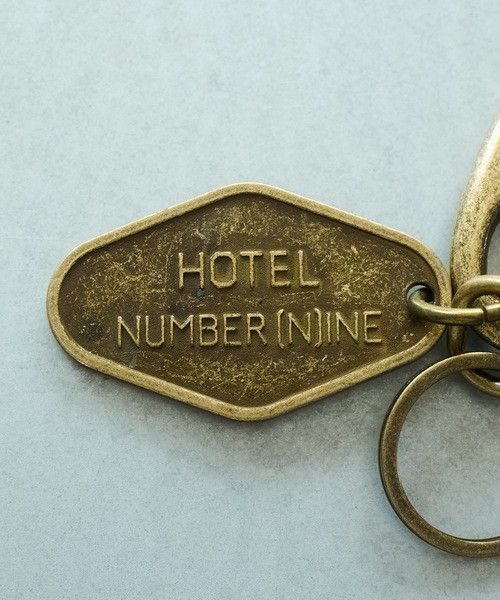 Number (N)ine Number nine LOGO PLATE KEY Ring Size ONE SIZE - 4 Thumbnail
