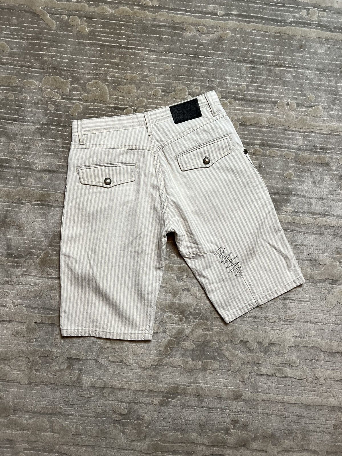John Galliano Galliano designer shorts Italy luxury Size US 28 / EU 44 - 1 Thumbnail