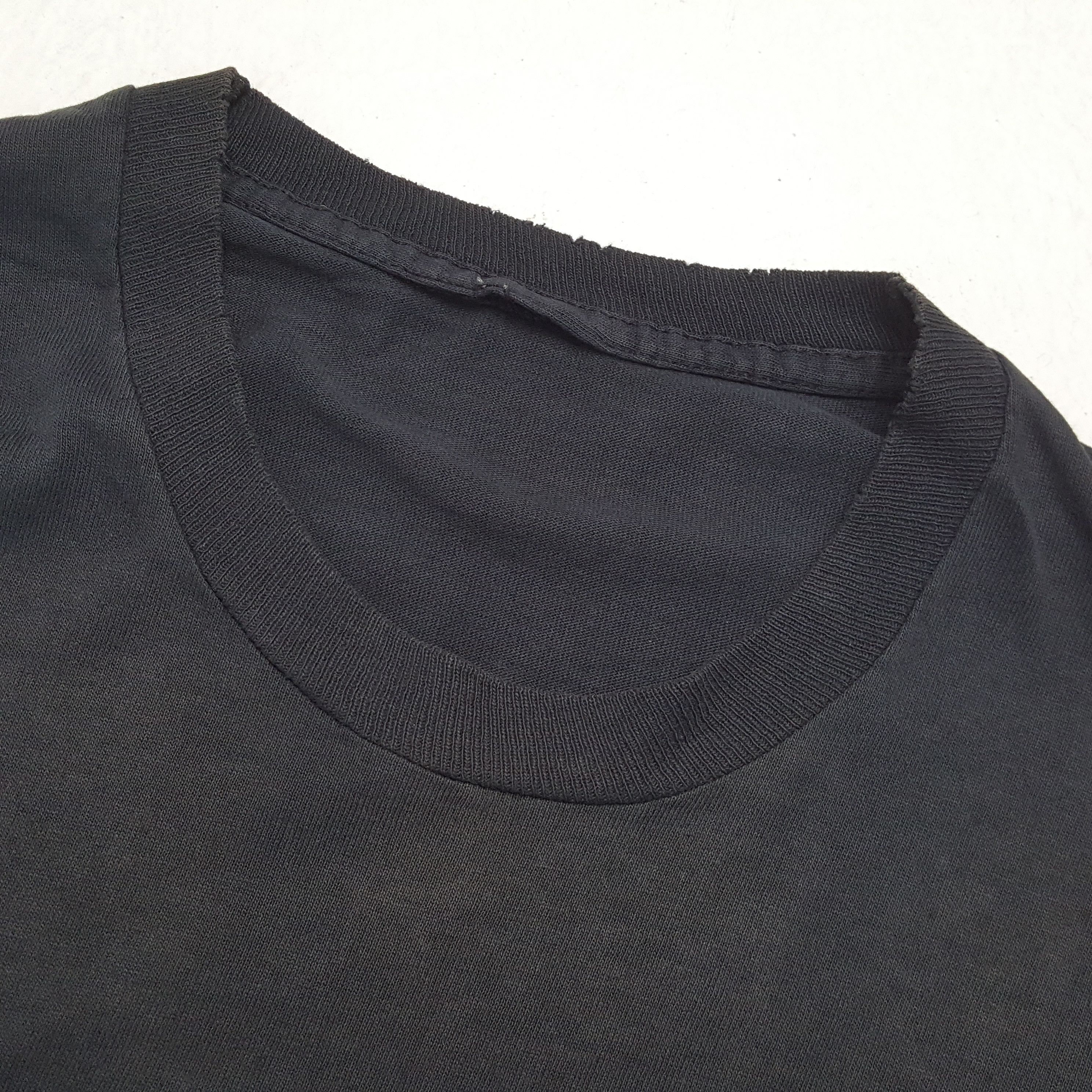 NFL × Vintage Vintage 90's RAIDERS LOS ANGELES Distressed T-Shirts Size US M / EU 48-50 / 2 - 8 Thumbnail