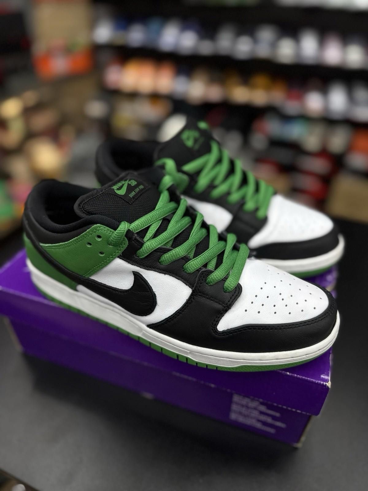 Nike Nike SB Dunk Low Green Black Toe BQ6817-302 Men Size 10 Size US 10 / EU 43 - 10 Thumbnail