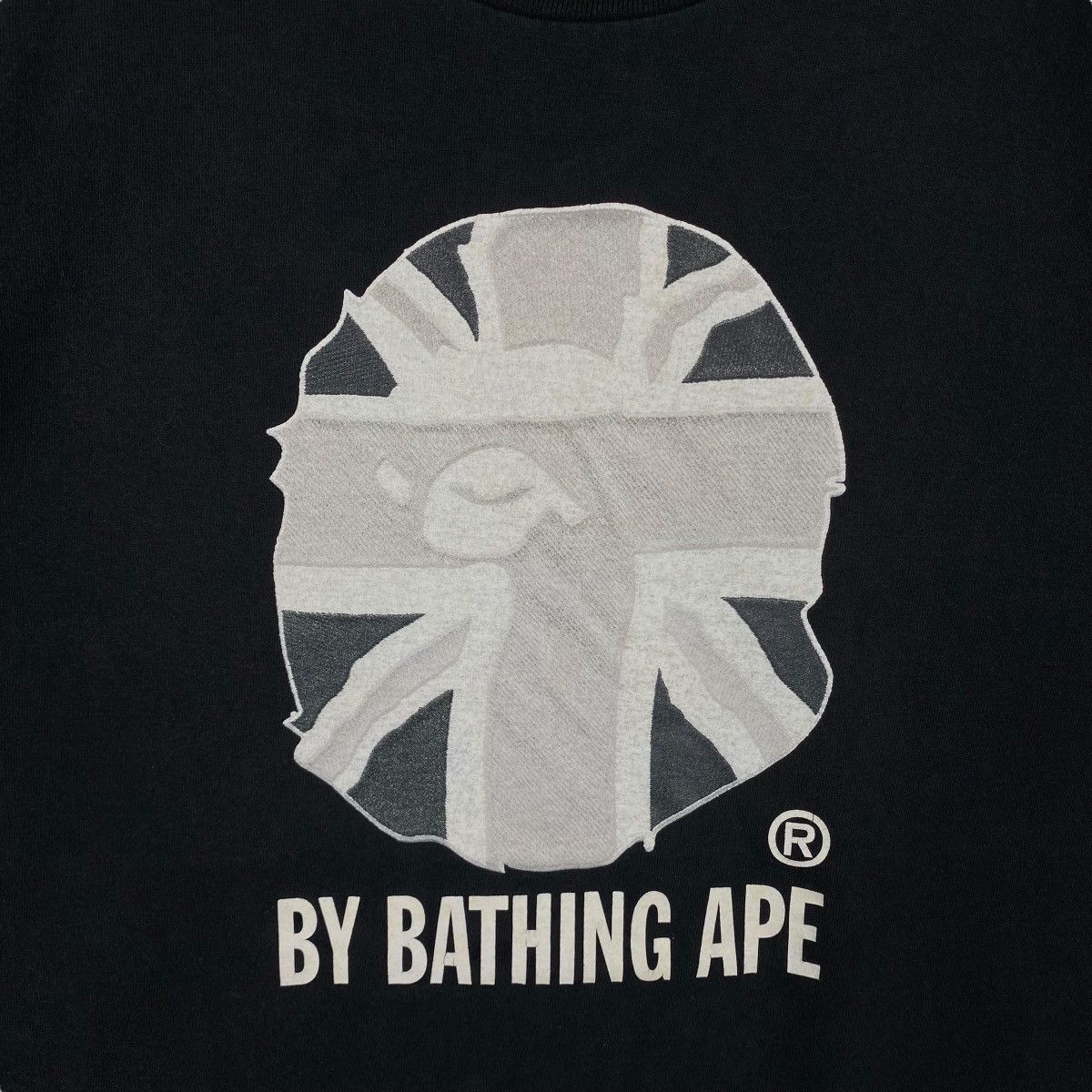 Bape Vintage Bape A BATHING APE Great Britain Big Head Tee Size US L / EU 52-54 / 3 - 2 Thumbnail