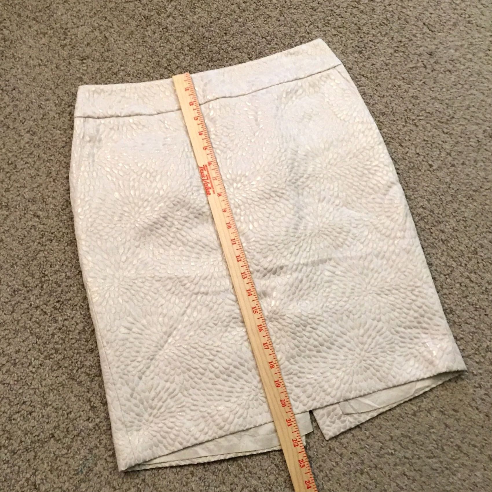 Loft Loft Skirt Size 6 Beige Geometric Knee Length Textured Lined Pencil Size 28" / US 6 / IT 42 - 5 Thumbnail