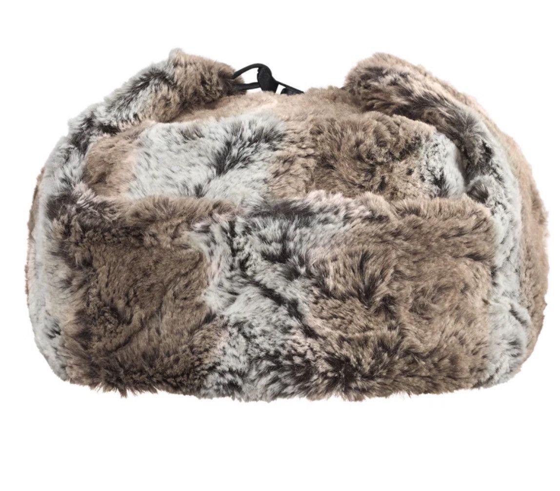 帽子 Supreme Ushanka Hat Grey M/L Supreme Ushanka Available In Store Now! For $150