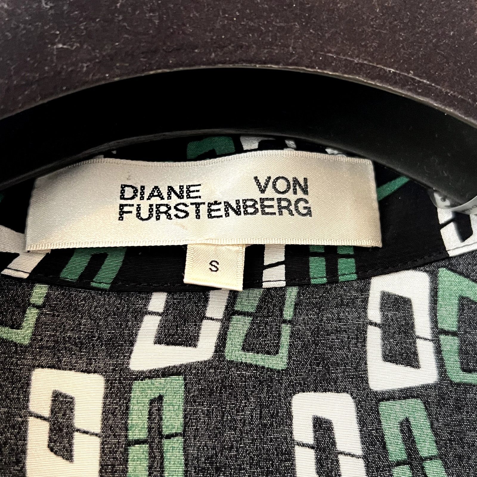 Diane von Furstenberg Diane von Furstenberg Tori Geometric-Print Midi Wrap Dress Size S / US 4 / IT 40 - 5 Thumbnail