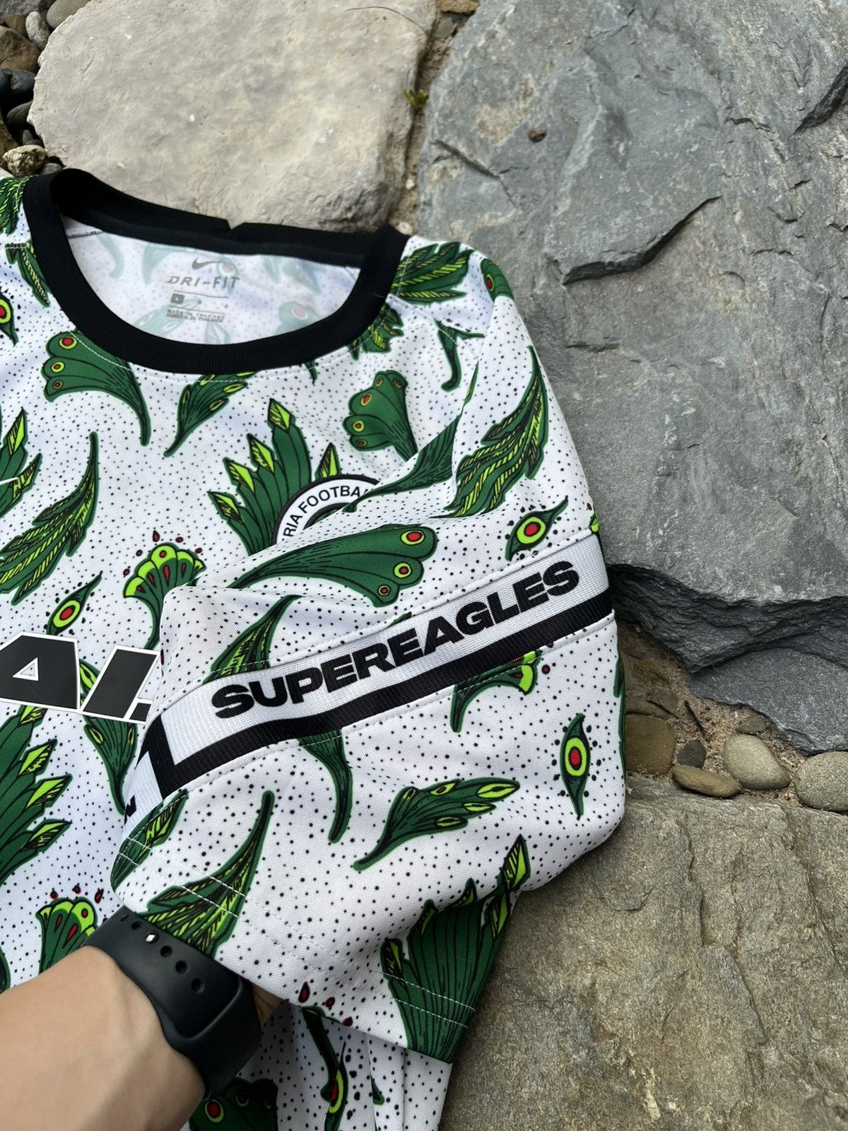 Nike Nike pre match Nigeria national team 2020 patterned jersey Size US L / EU 52-54 / 3 - 15 Thumbnail