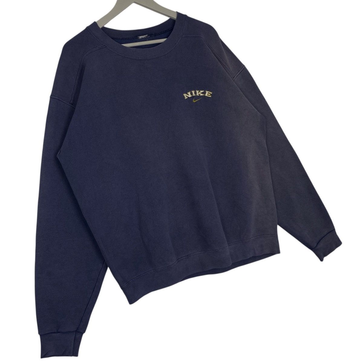 Other Vintage 90s Nike Sweatshirt Crewneck Sun Faded Navy Blue Size US L / EU 52-54 / 3 - 3 Thumbnail