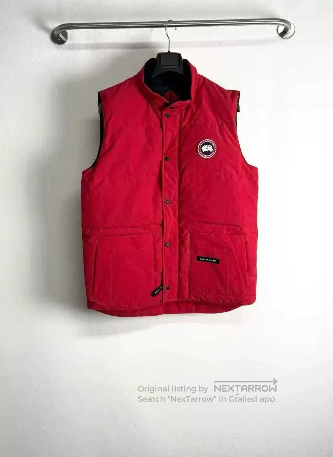 canada goose red down vest size large.