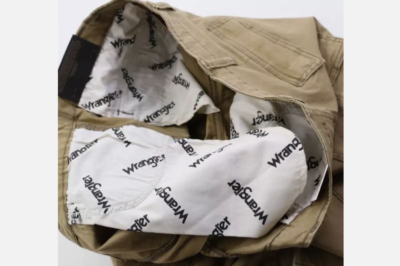 Wrangler Wrangler Cargo Men's Shorts Size W36 L10.5 Beige New Size US 36 / EU 52 - 12 Thumbnail