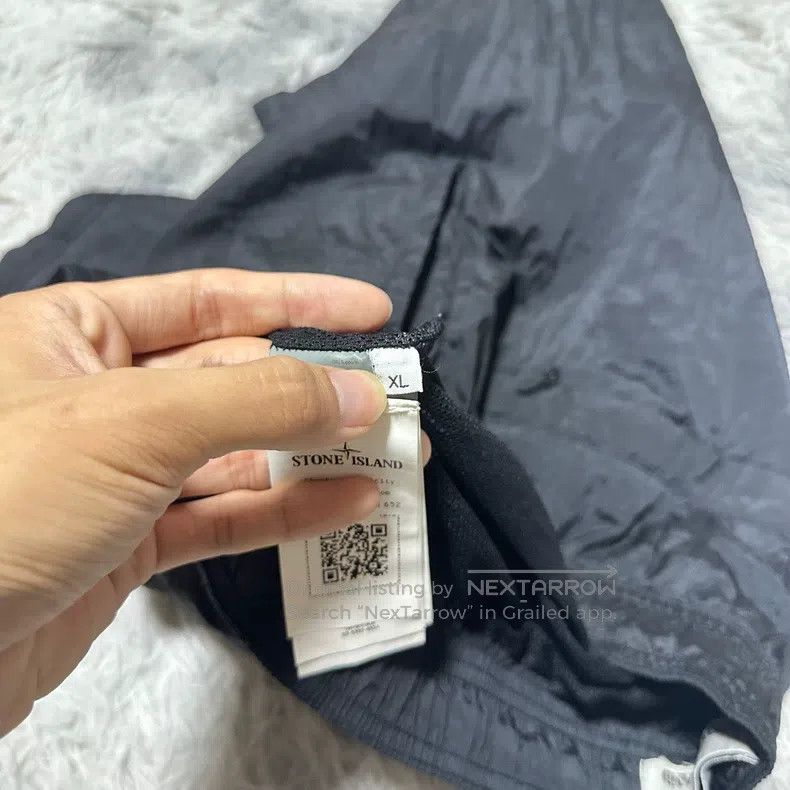Stone Island Stone Island size XL Square metal nylon shorts black XL si Size US 28 / EU 44 - 5 Thumbnail