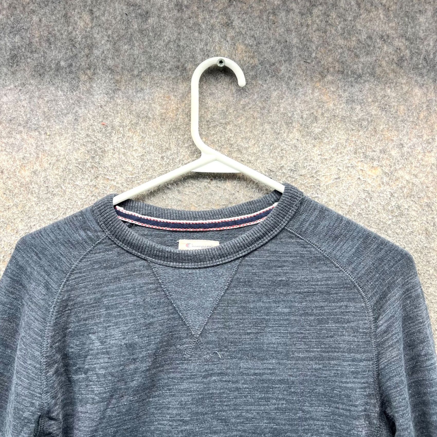 Champion VINTAGE Champion Sweatshirt Men S Heather Grey Crewneck Long Fleece Pullover Cotton Gray Logo All Seasons Holiday Size US S / EU 44-46 / 1 - 4 Thumbnail