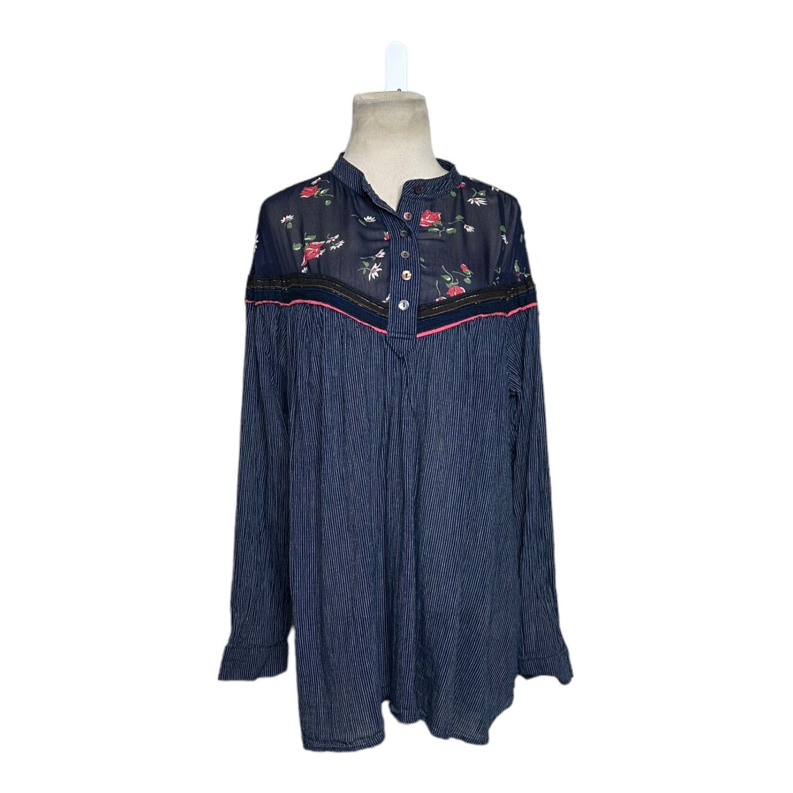 Free People Free People Blue Hearts and Colors Tunic Blouse size M Size M / US 6-8 / IT 42-44 - 10 Thumbnail