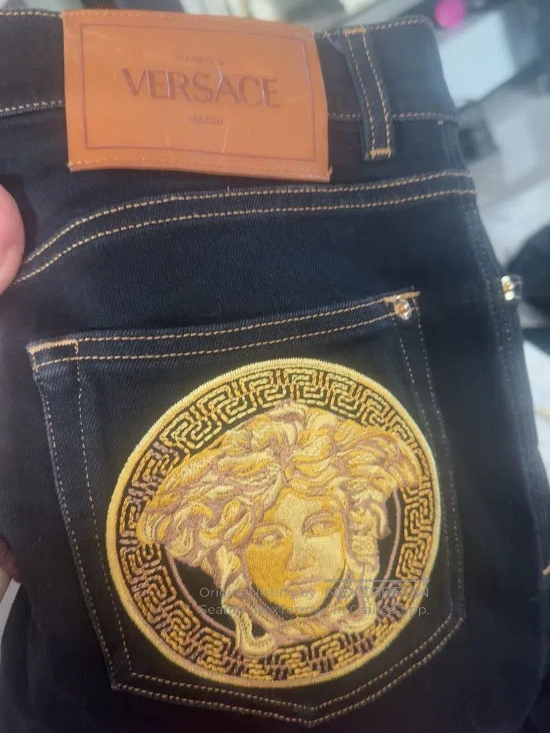 Versace Versace Medusa embroidered jeans Size US 30 / EU 46 - 1 Thumbnail