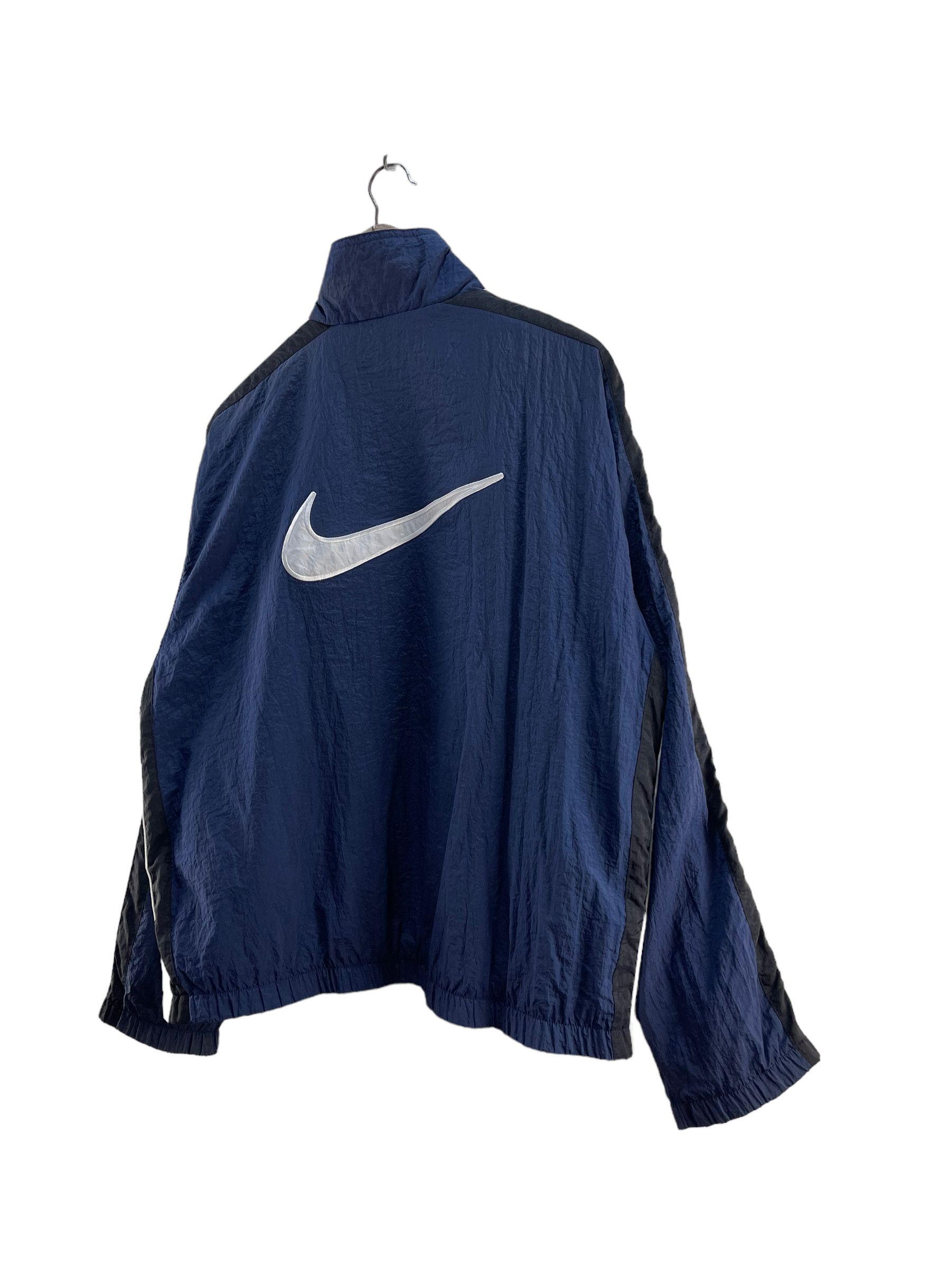 Nike Vintage Nike Swoosh Windbreaker Jacket Size US L / EU 52-54 / 3 - 7 Thumbnail