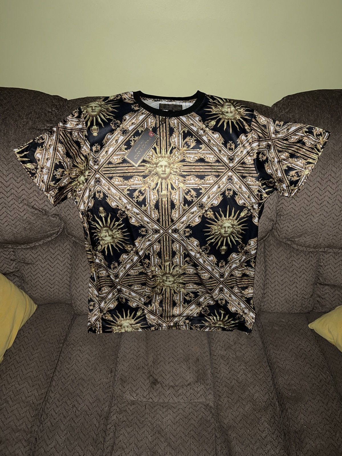Hypebeast Baroque Gold By Drill Clothing Co. Sun All Over Tee Size US XL / EU 56 / 4 - 1 Thumbnail