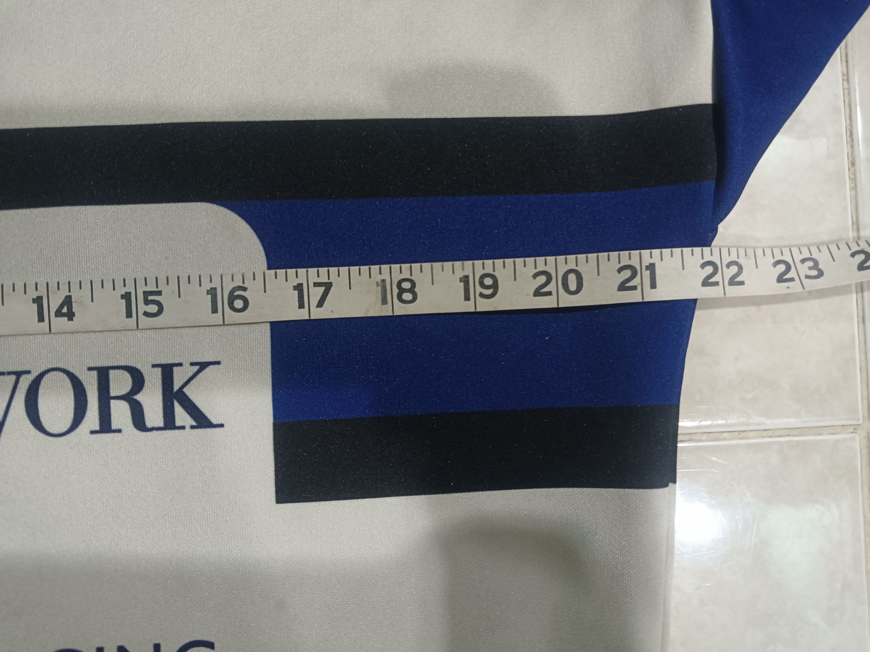 Canterbury of New Zealand Match worn Melbourne university rugby jersey Size US XL / EU 56 / 4 - 4 Thumbnail