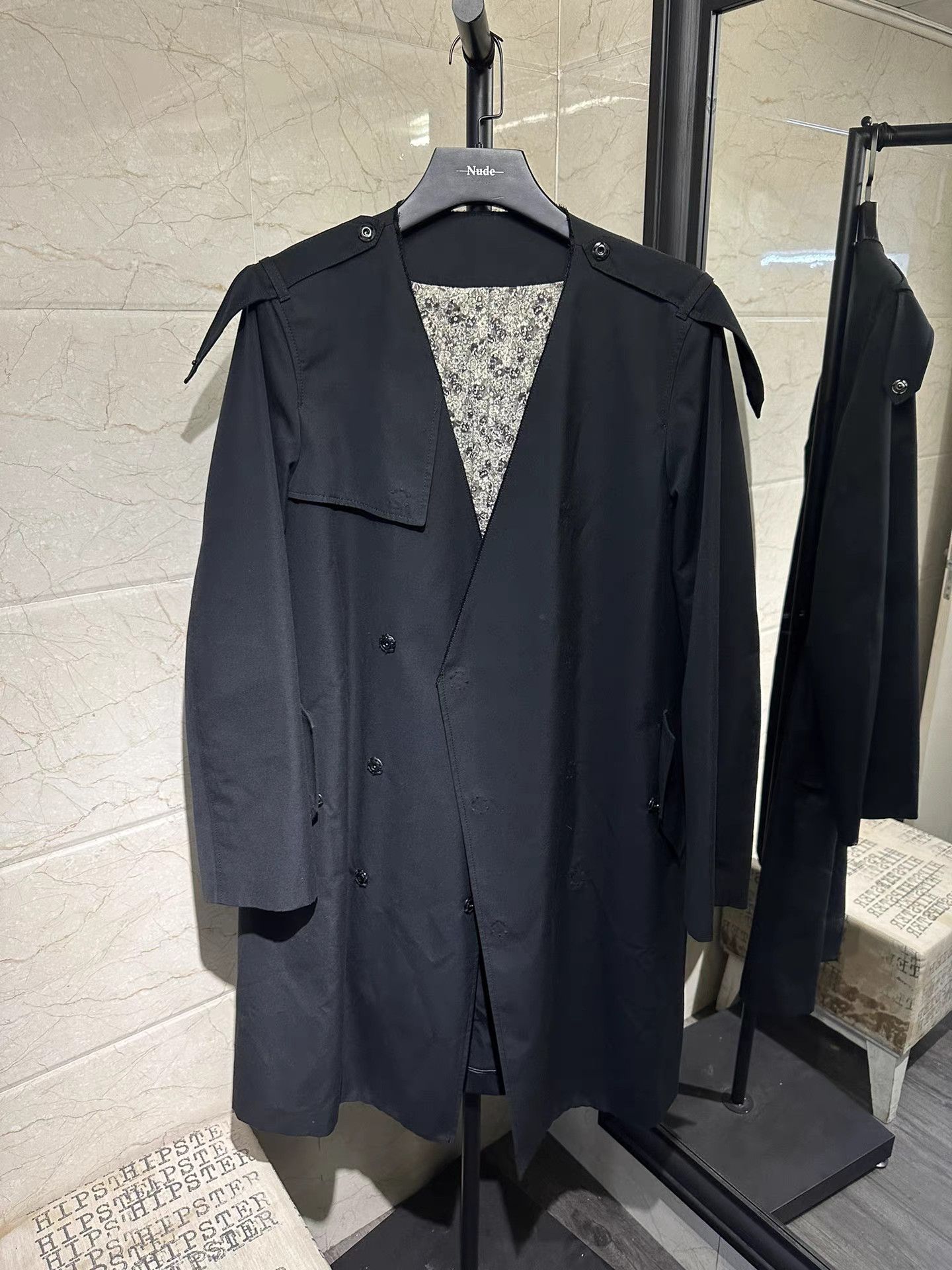 Number (N)ine Number (N)ine Stamen Coat K20 Size US L / EU 52-54 / 3 - 1 Thumbnail