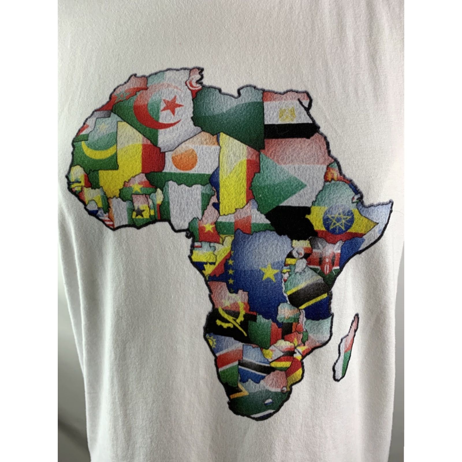 Vintage Medium Short Sleeve TShirt Women's White Map of the African Continent Size M / US 6-8 / IT 42-44 - 4 Thumbnail