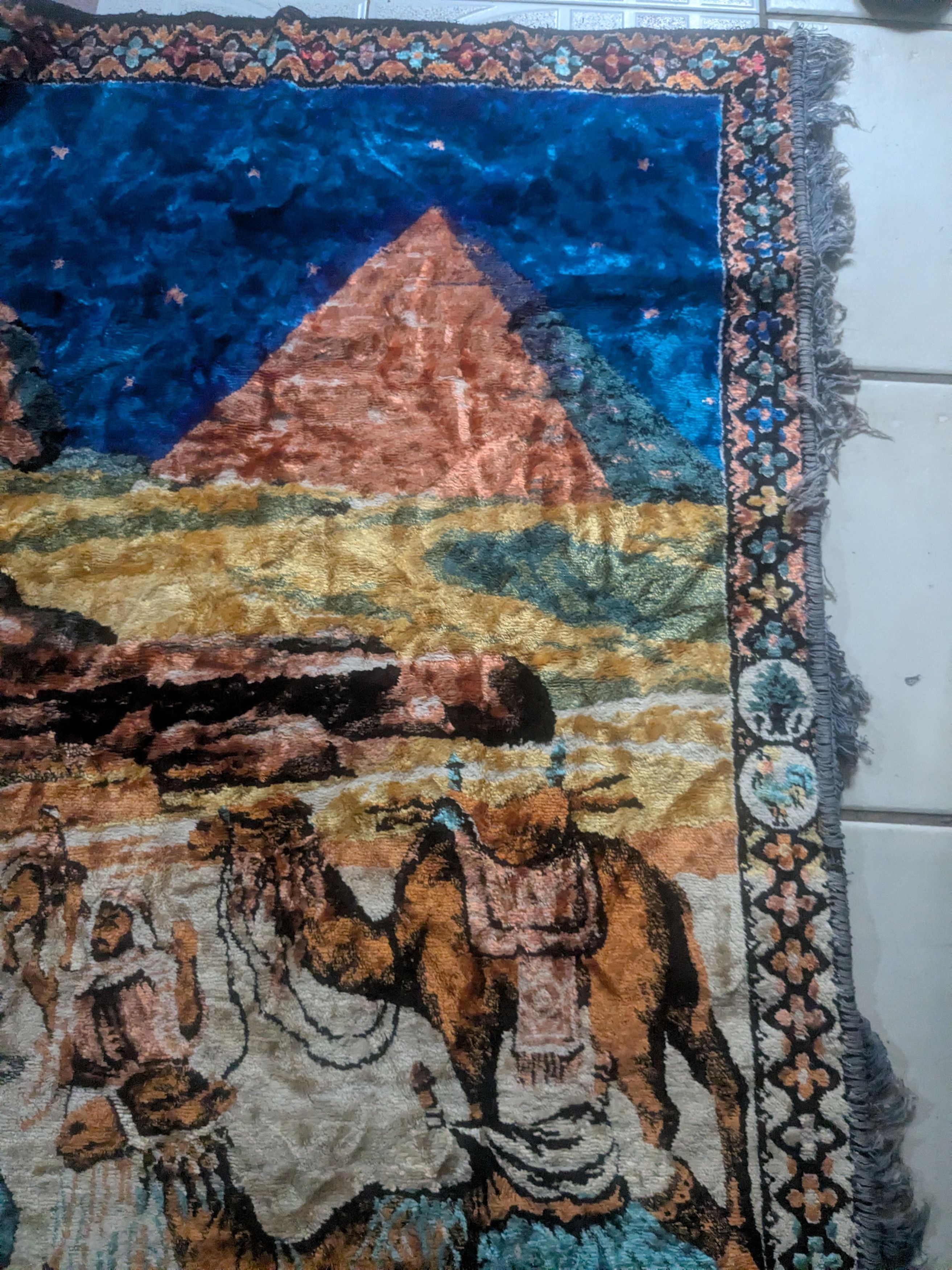 Vintage vintage wall carpet decor pyramid Egypt sphinx 70'$ Size ONE SIZE - 3 Thumbnail