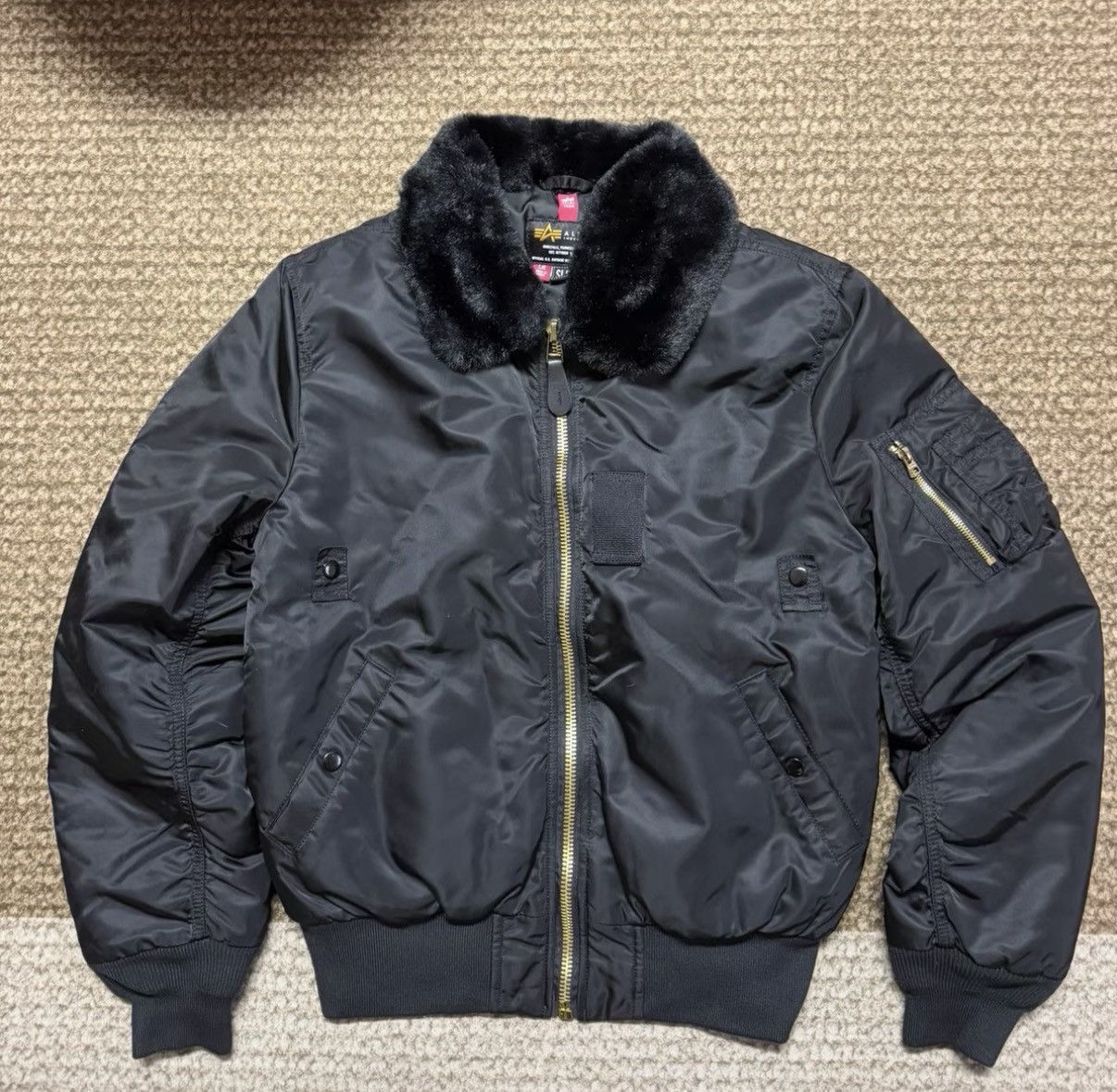 Alpha Industries Alpha Industries MA-1 Pilot Jacket Size US L / EU 52-54 / 3 - 1 Thumbnail