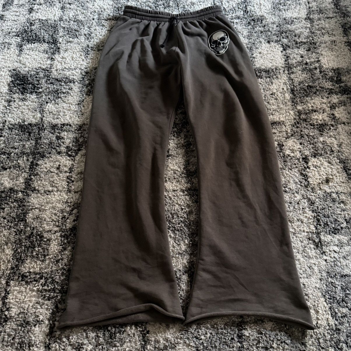 Number (N)ine SS04 Number Nine White Skull Sweatpants | Grailed