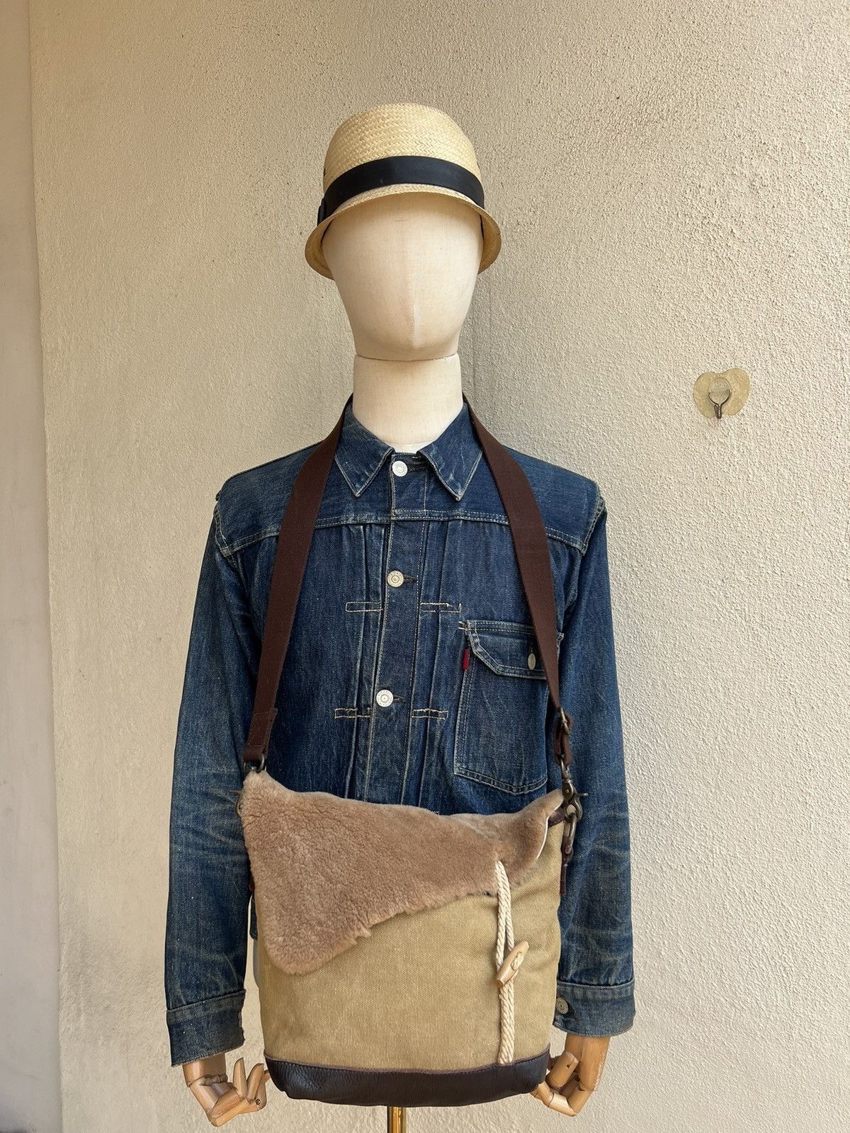 Frapbois Vintage Frapbois Japan Sheepskin Canvas Sling Bag Size ONE SIZE - 4 Thumbnail