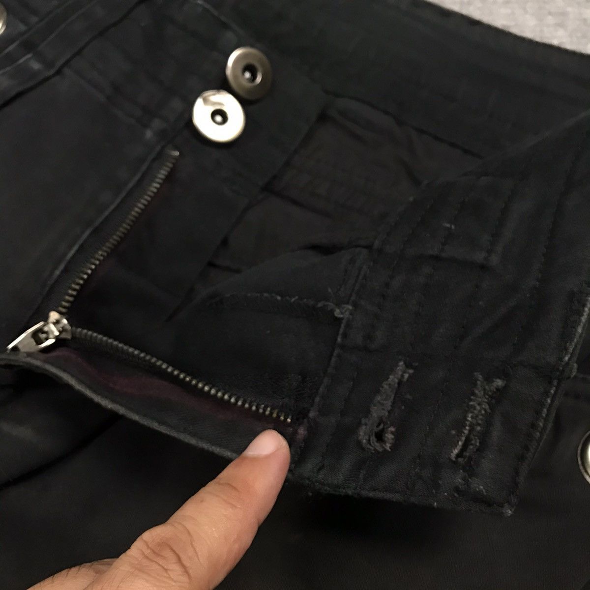 Japanese Brand 🔥SEMANTICDESIGN CARGO ZIPPER DESIGN BLACK FADED DENIM PANTS Size US 30 / EU 46 - 19 Thumbnail