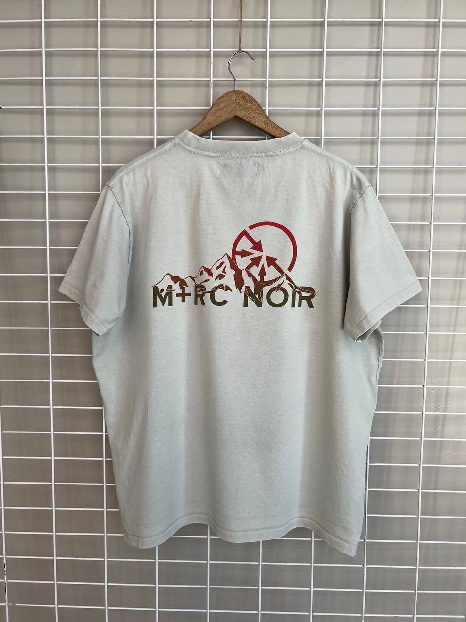 M+Rc Noir M+RC Noir Graphic Mountain Print T-Shirt Mens Size L Gray Size US L / EU 52-54 / 3 - 7 Thumbnail