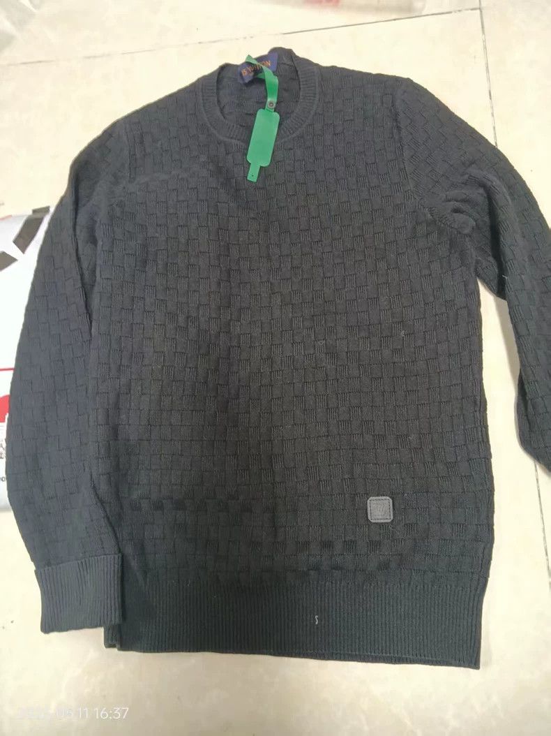 Louis Vuitton Louis Vuitton Black checkered cardigan sweater Size US S / EU 44-46 / 1 - 1 Thumbnail