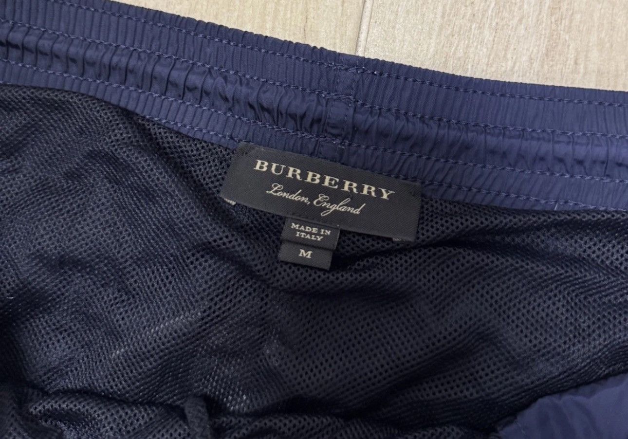 Burberry Burberry London England Nylon Shorts Made In Italy Size M Size US 32 / EU 48 - 4 Thumbnail