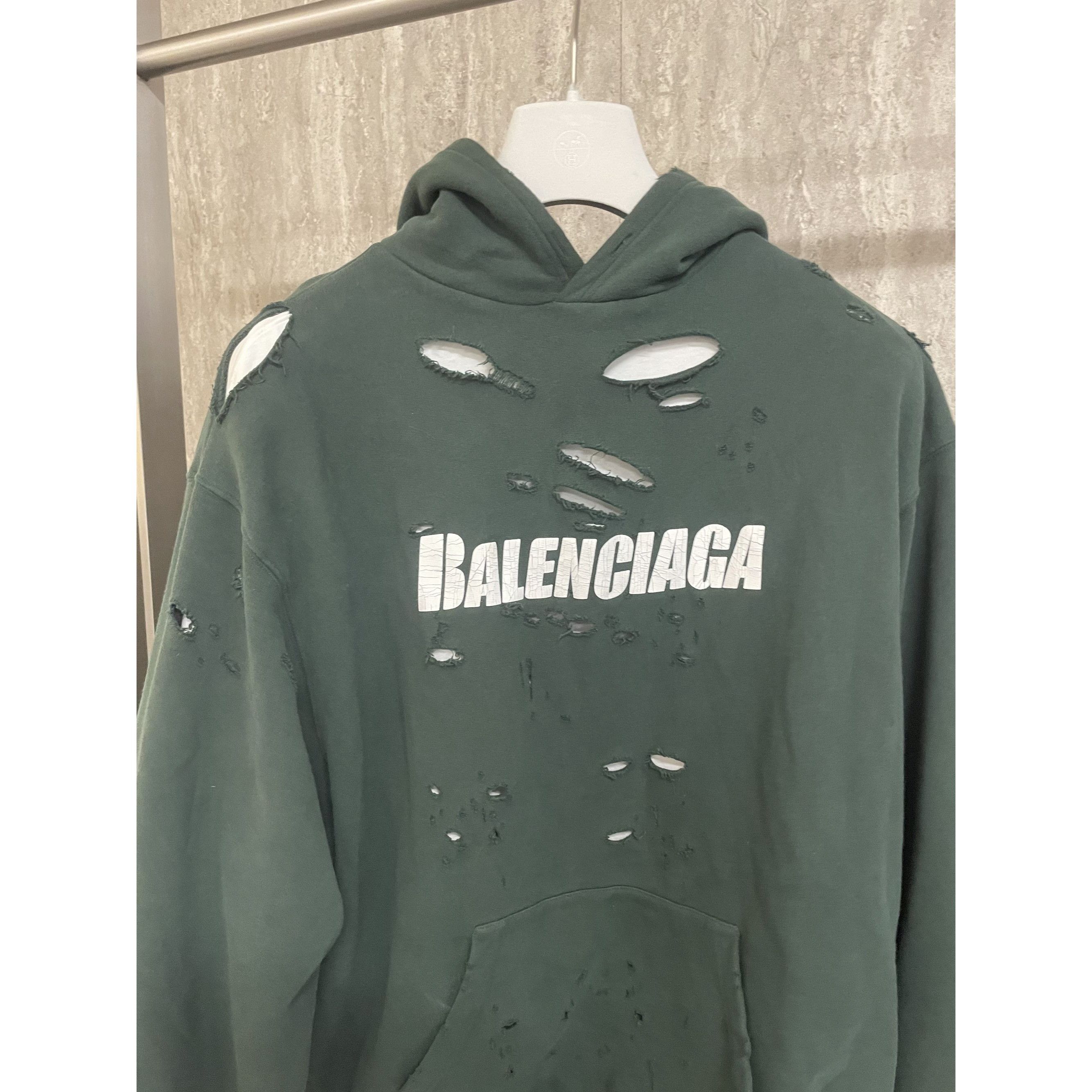 Balenciaga Balenciaga Distressed Green Hoodie With Front Logo Design Size XXS / US 00 / IT 34 - 4 Thumbnail