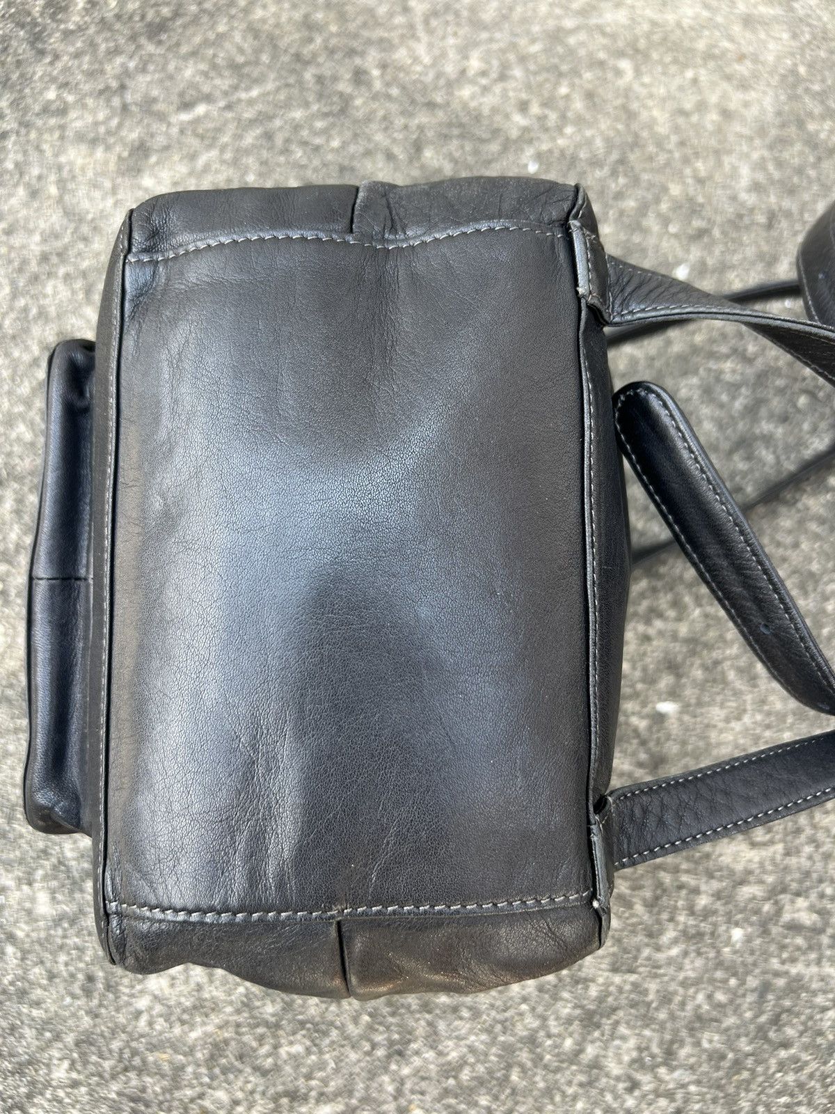 Leather Vintage 80s 90s Norma Kamali Patina Black Leather Backpack Size ONE SIZE - 11 Thumbnail