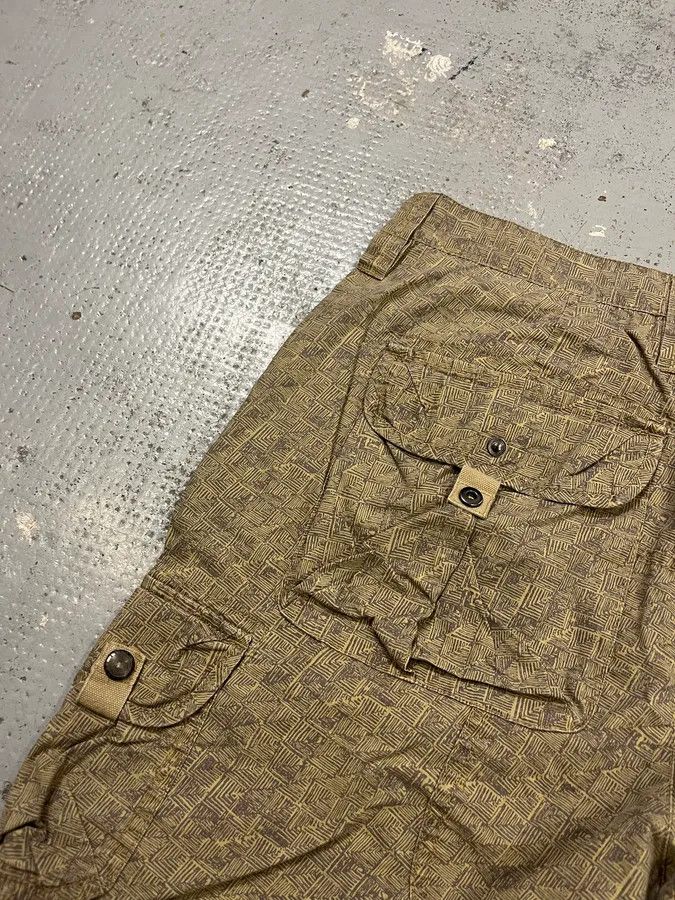 Armani Armani Pattern Beige Cargo Shorts Size US 31 - 8 Thumbnail
