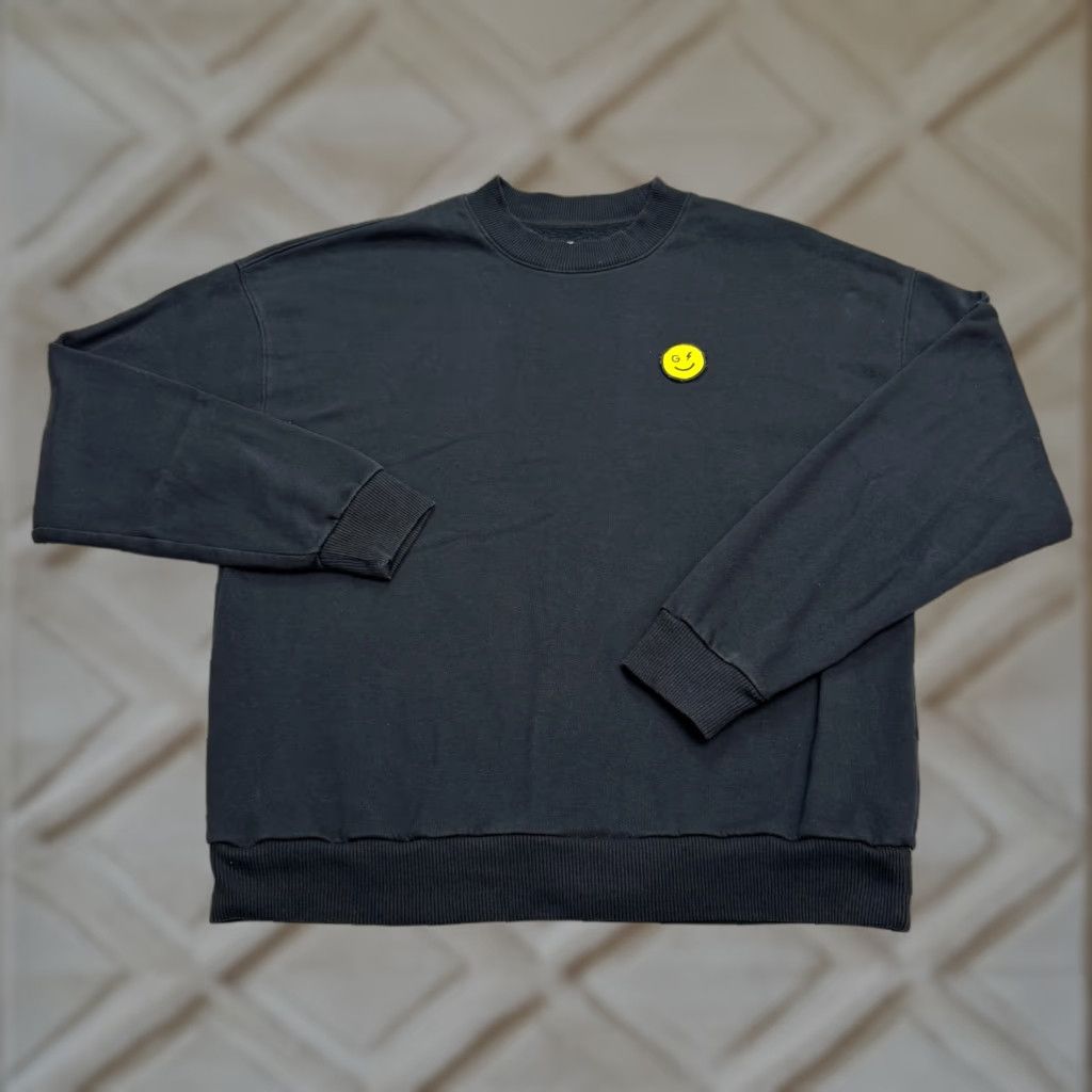 Vintage GILLY HICKS Sweatshirt Shirt Unisex Medium Black Crew Neck Fleece Smiley Pullover All Seasons Cadual Outdoor 90s Mens Womens Boys Girls Size US M / EU 48-50 / 2 - 1 Thumbnail