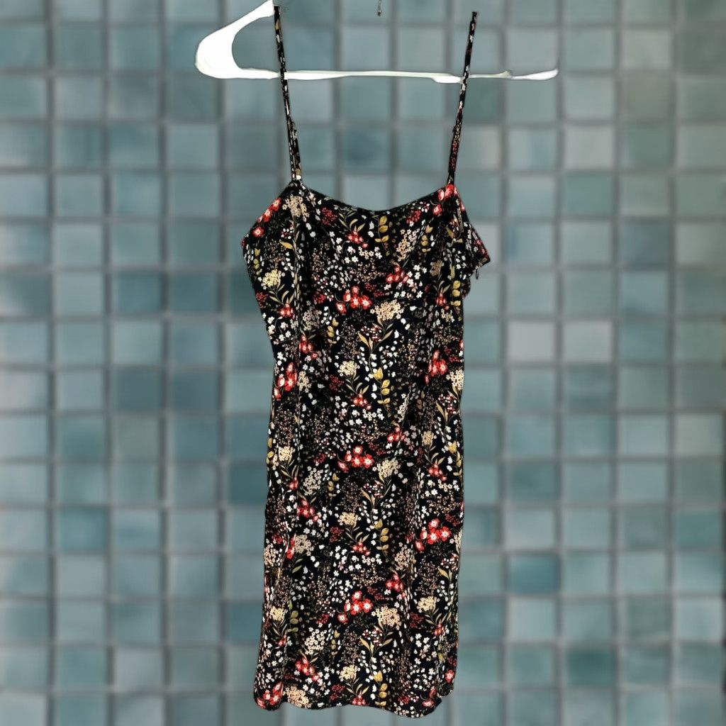Forever 21 Forever 21 Floral Slip Dress Womens Size M Black Casual Cocktail Summer Size M / US 6-8 / IT 42-44 - 1 Thumbnail