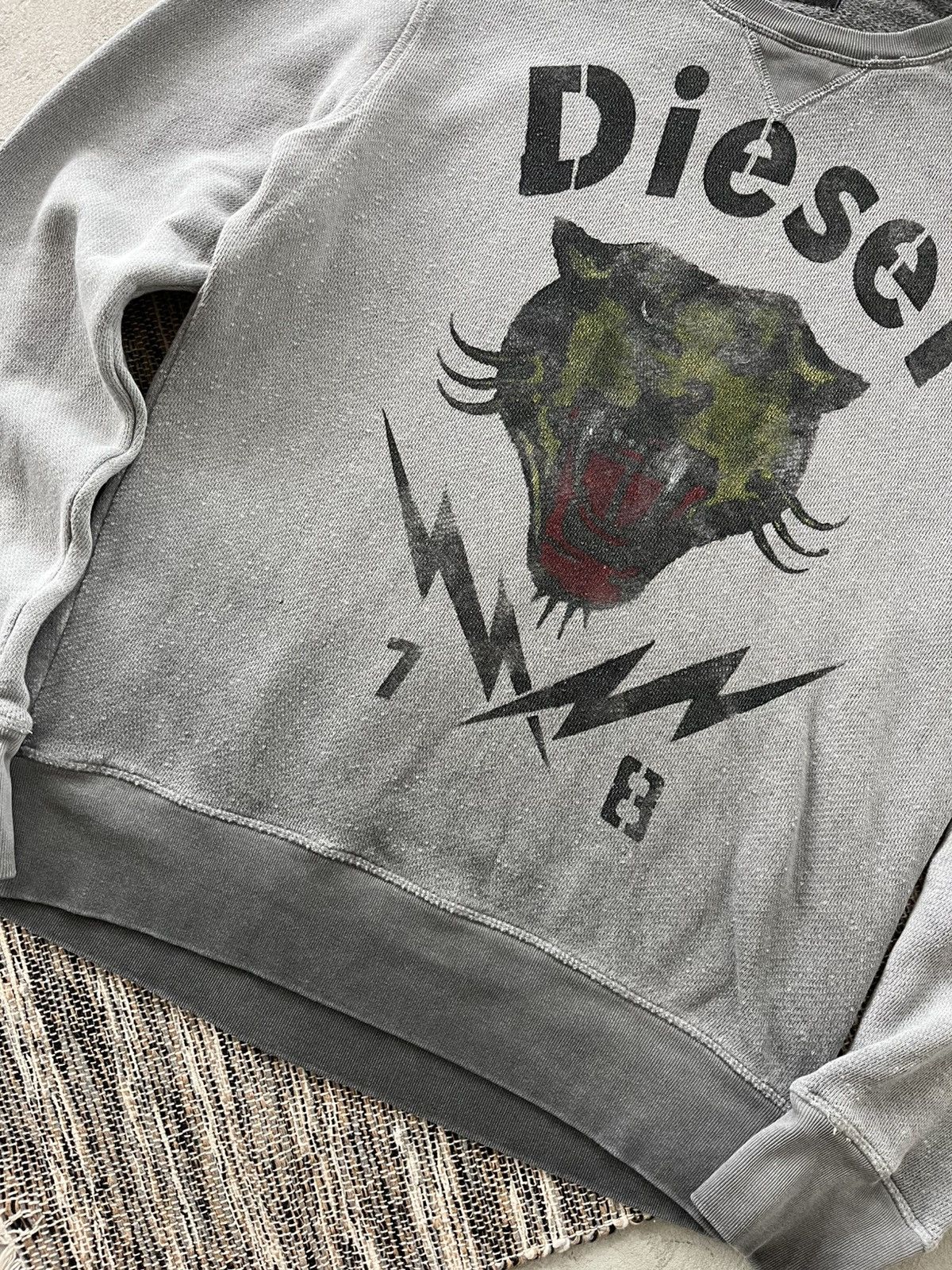 Diesel Vintage Diesel Grey Faded Big Logo Avantgarde Sweatshirt Y2K Size US L / EU 52-54 / 3 - 9 Thumbnail