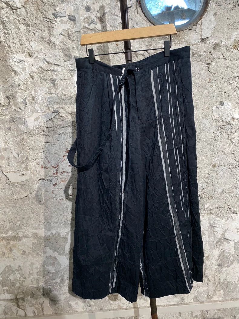 Y's Y's size 1 Black and white striped baggy creased single str Size US 28 / EU 44 - 1 Thumbnail