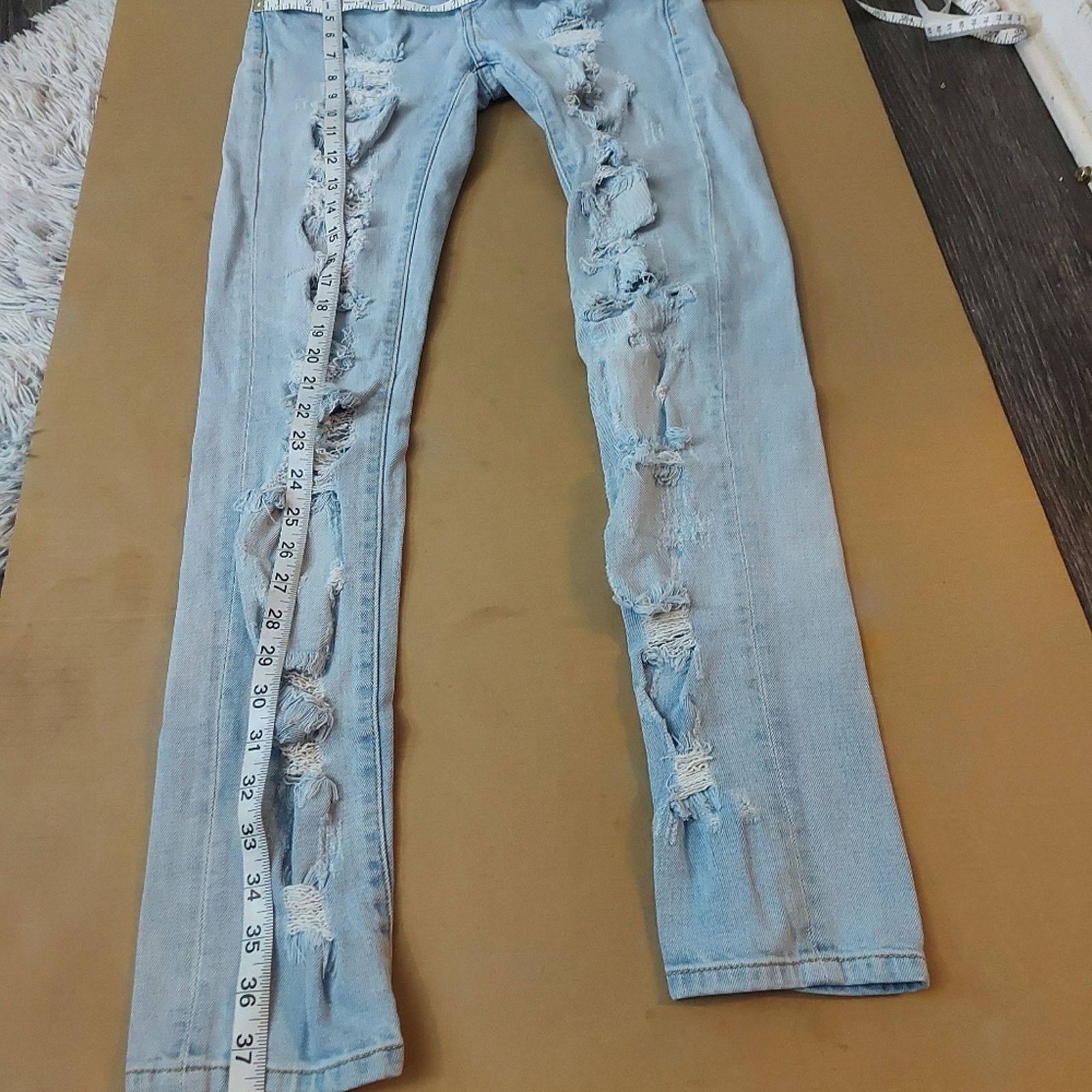 BLANKNYC BLANK NYC Light Wash Distressed Skinny Denim Jean No Size Size 30" / US 8 / IT 44 - 4 Thumbnail